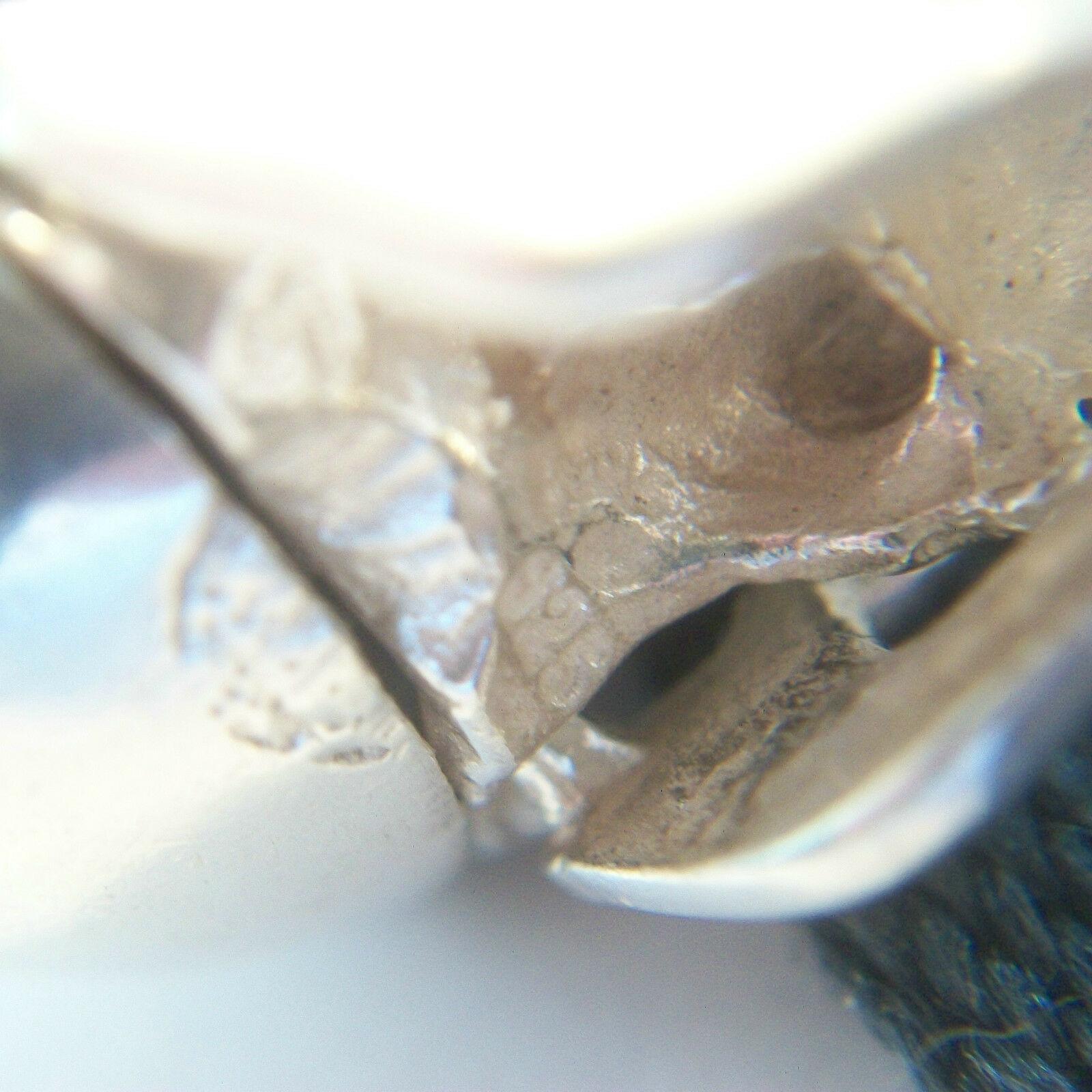 da uomo o donna Ciondolo a forma di teschio in argento sterling vintage con scomparto segreto, 20° secolo in vendita