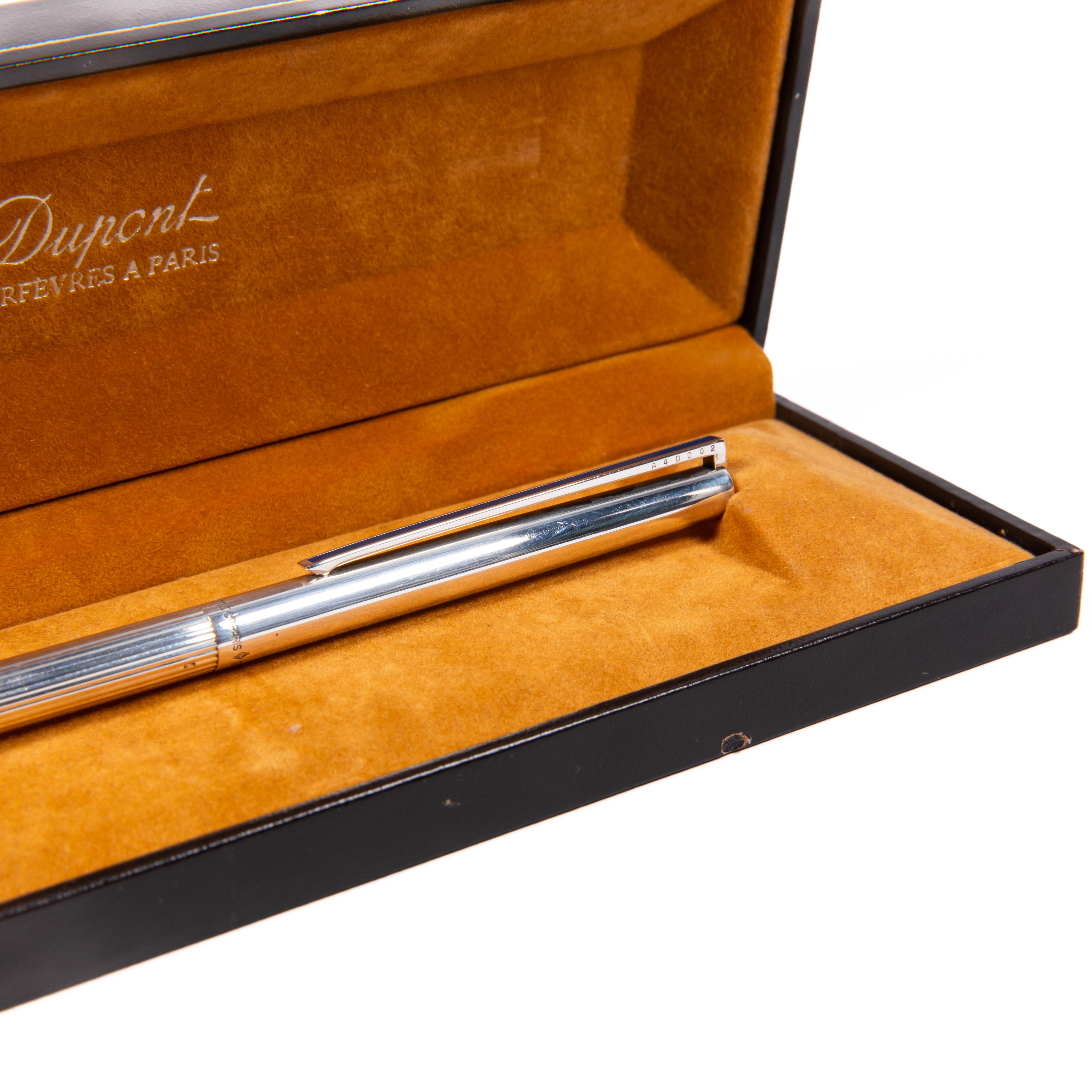 A. Silver d'epoca, T&T. Penna a sfera DUPONT Classique in scatola anni '80 In condizioni ottime in vendita a DELFT, NL