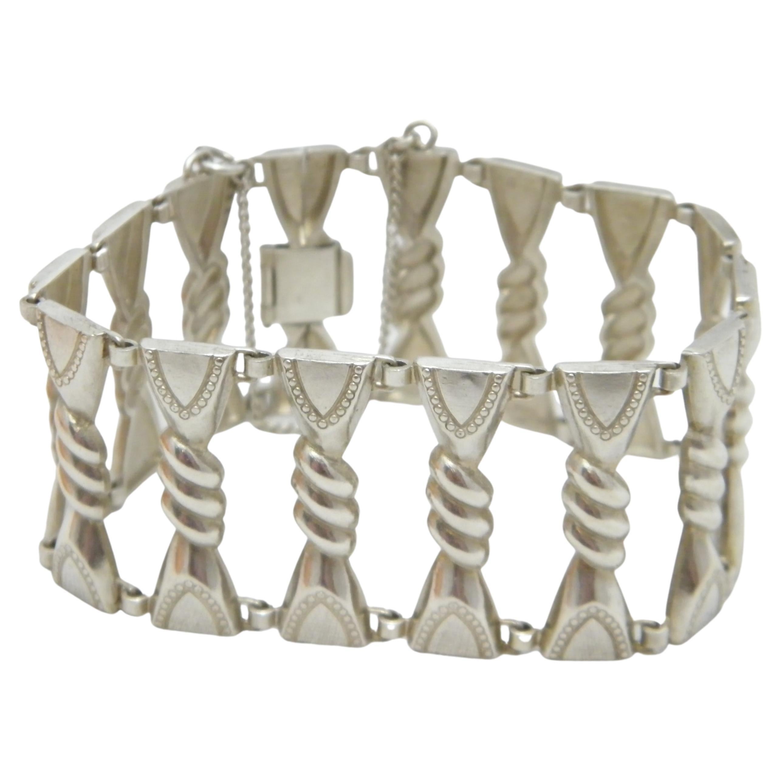 Vintage Sterling Silver Sweetie Twist Cuff Hinged Bracelet Bangle 925 Purity For Sale