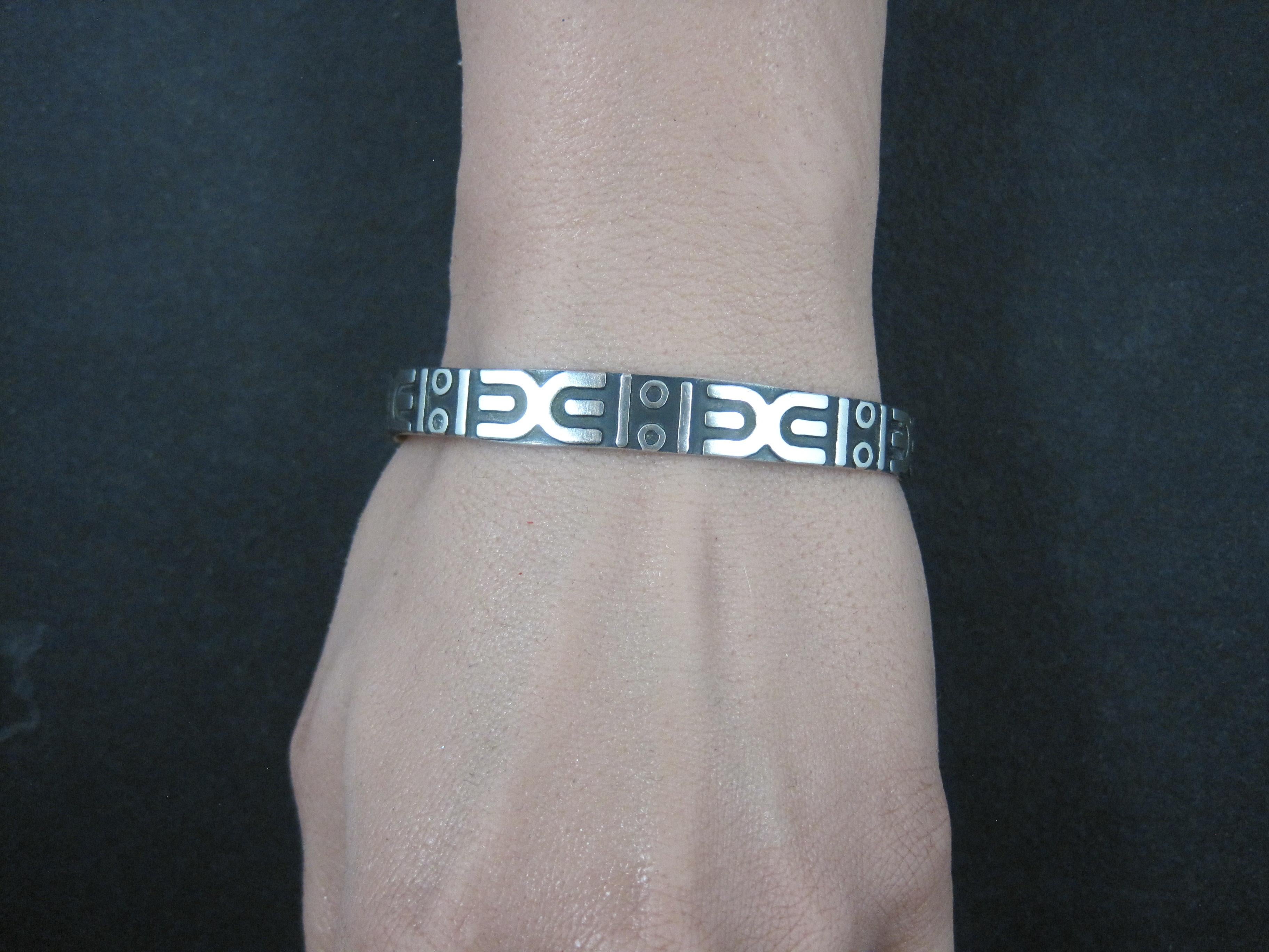 Bracciale tribale d'argento vintage da 6,5 pollici in vendita 7