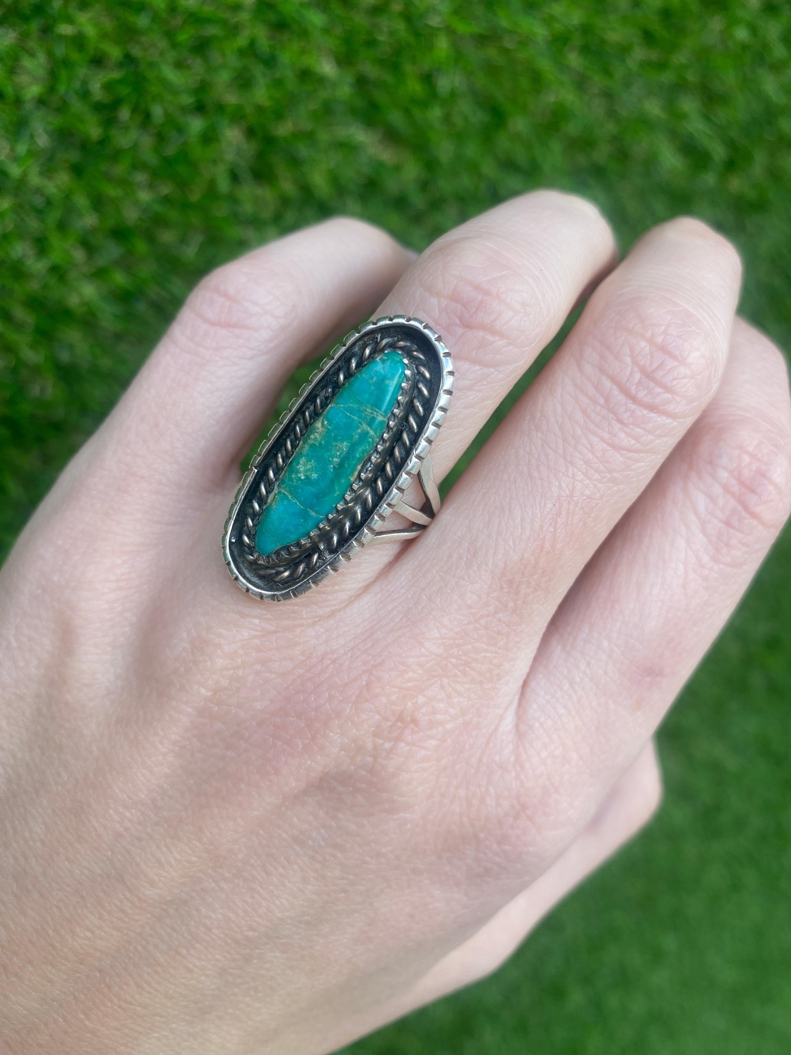 Women's or Men's Vintage Sterling Silver Turquoise Ring  For Sale