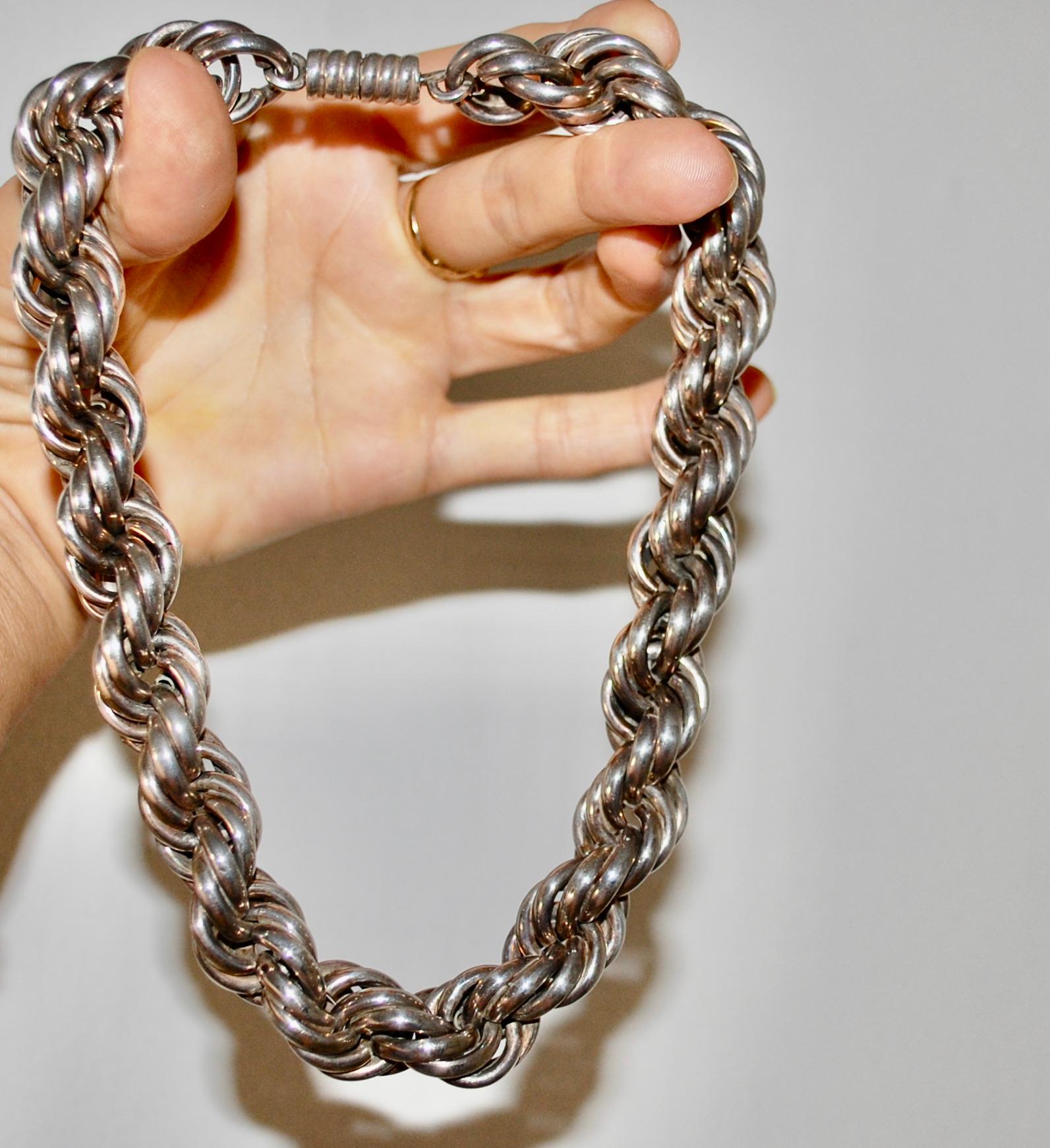 thick rope twist