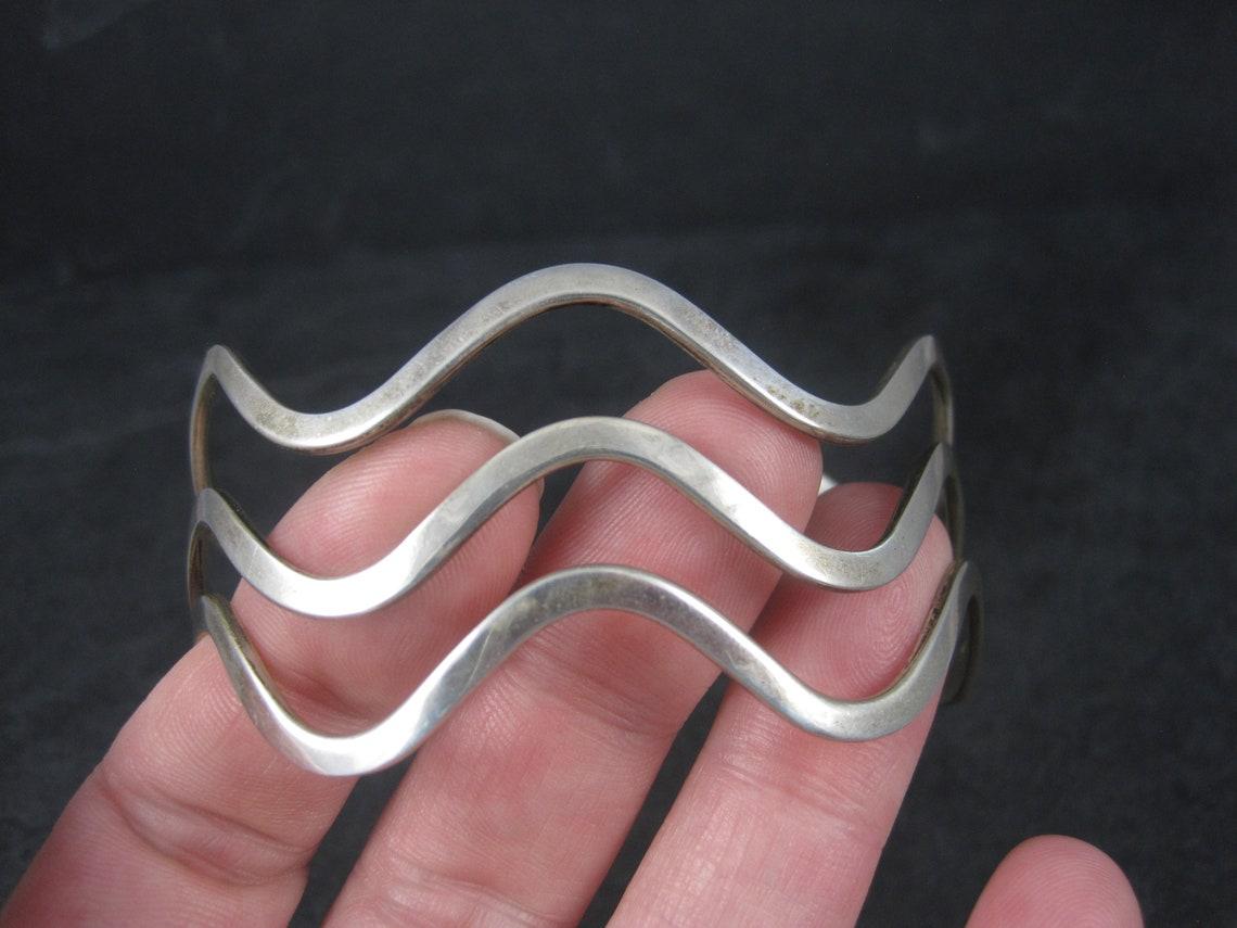 Pulsera brazalete ondulada de plata de ley vintage 7 pulgadas en venta 1
