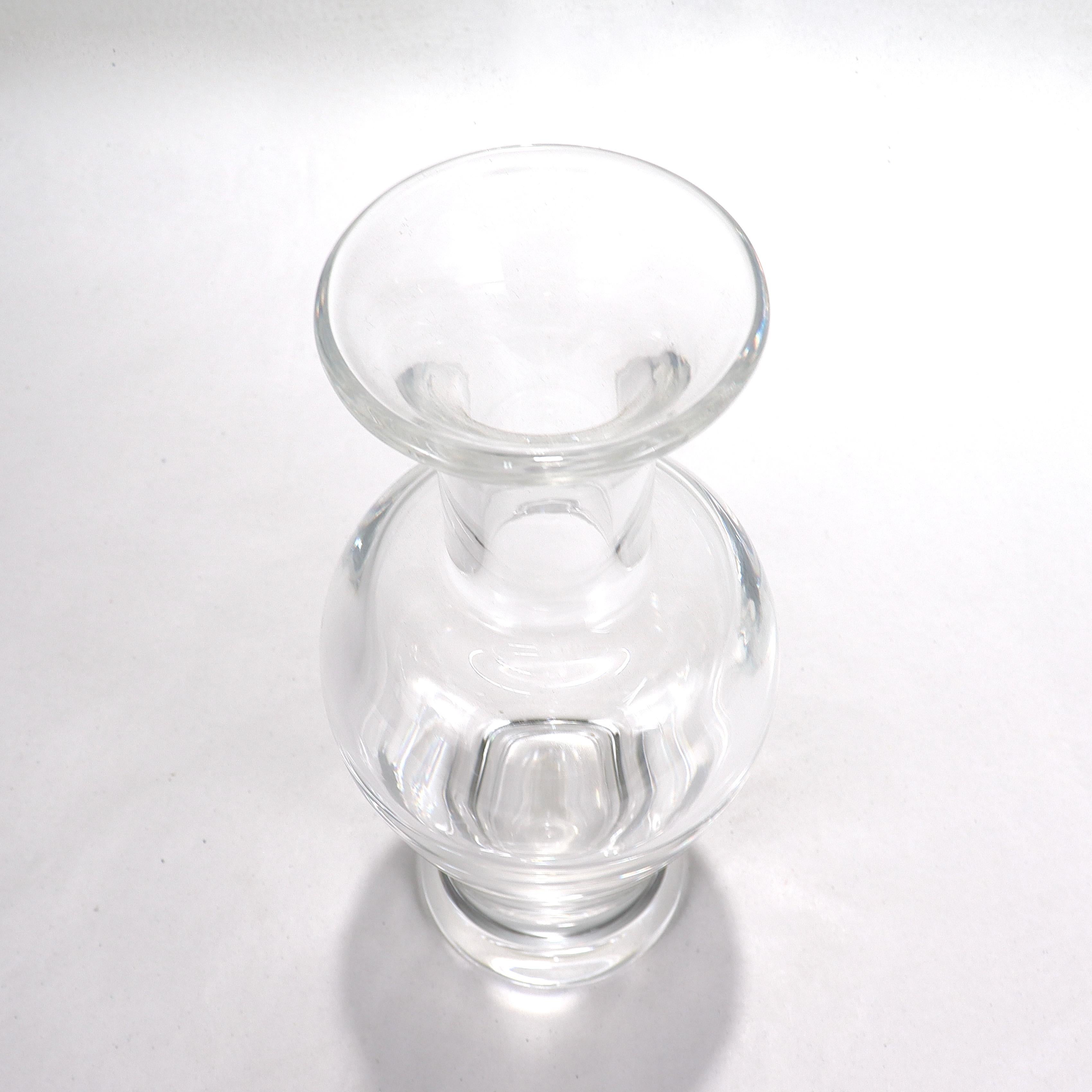 Cristal Vase palais vintage en cristal ou en verre Steuben Modèle n° 8354 en vente