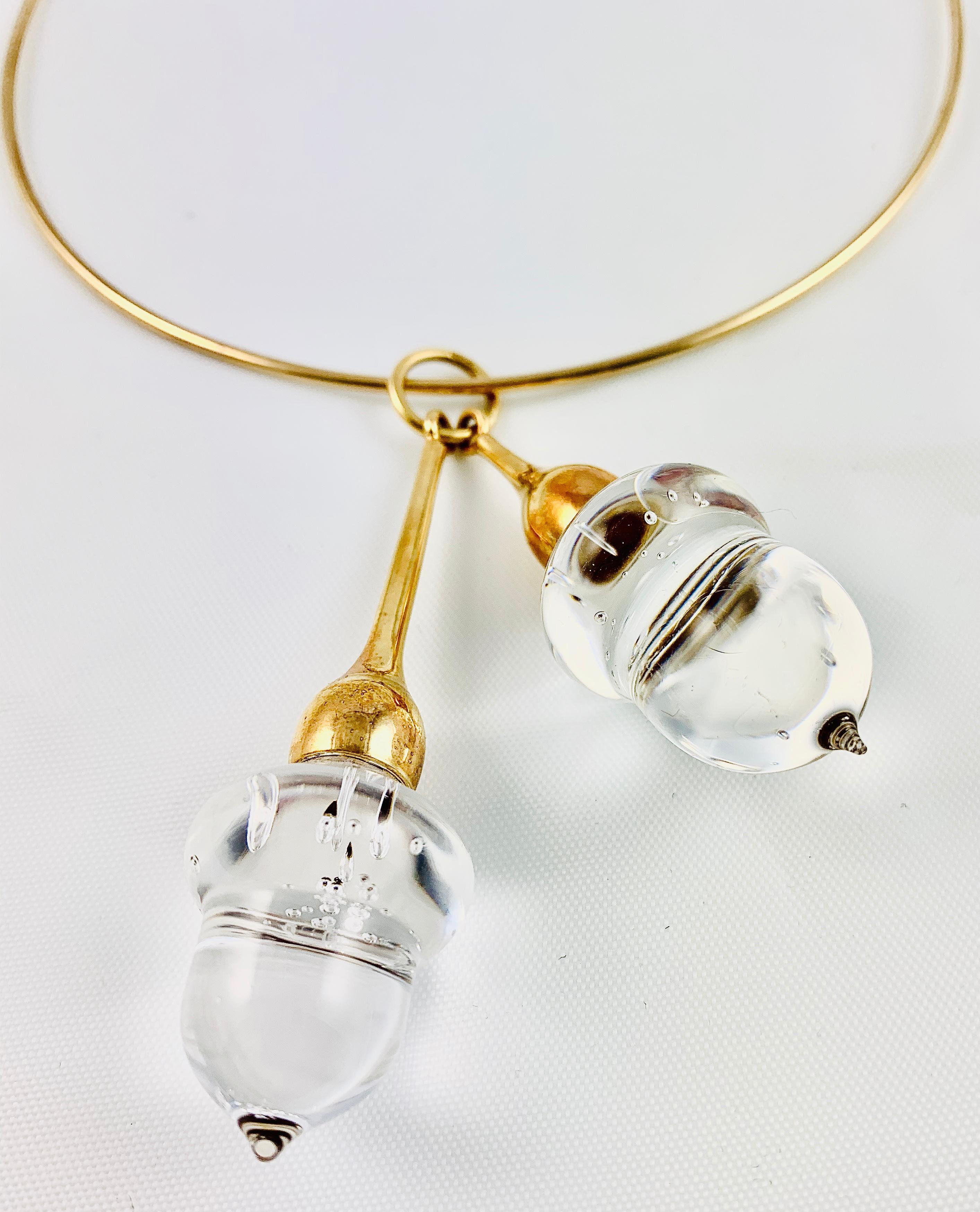 Steuben Glass and 18 Karat Gold Acorn Pendant on 14 Karat Gold Choker in Box In Excellent Condition In Birmingham, AL