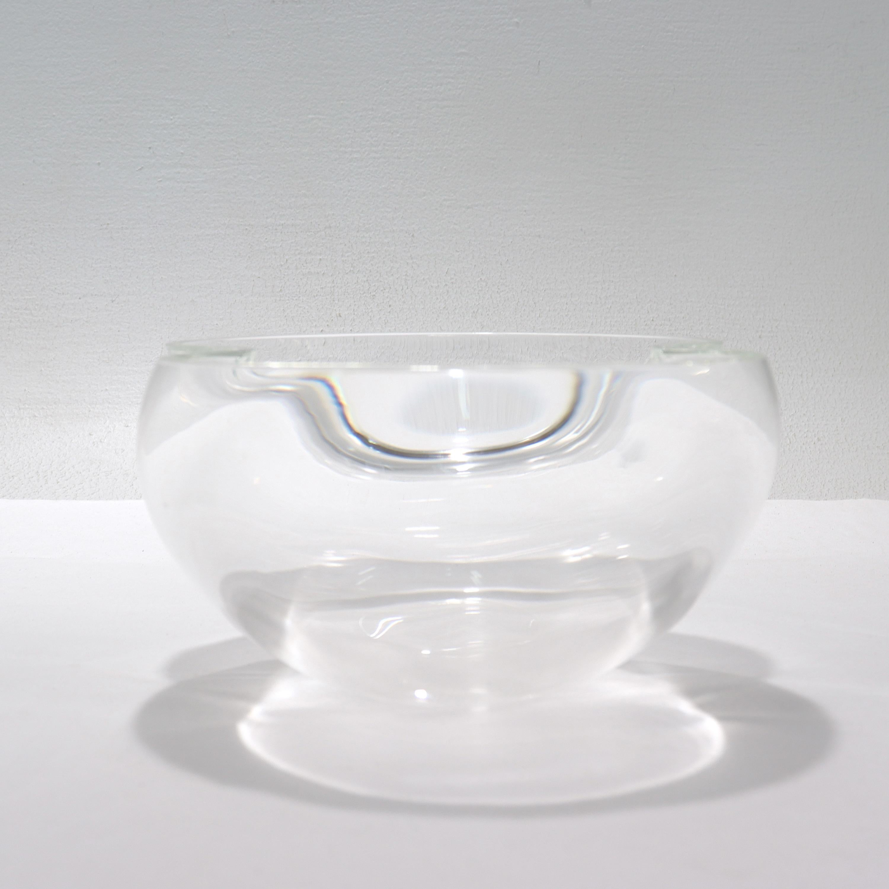 Modern Vintage Steuben Glassworks Art Glass Nimbus Bowl, 1980s For Sale