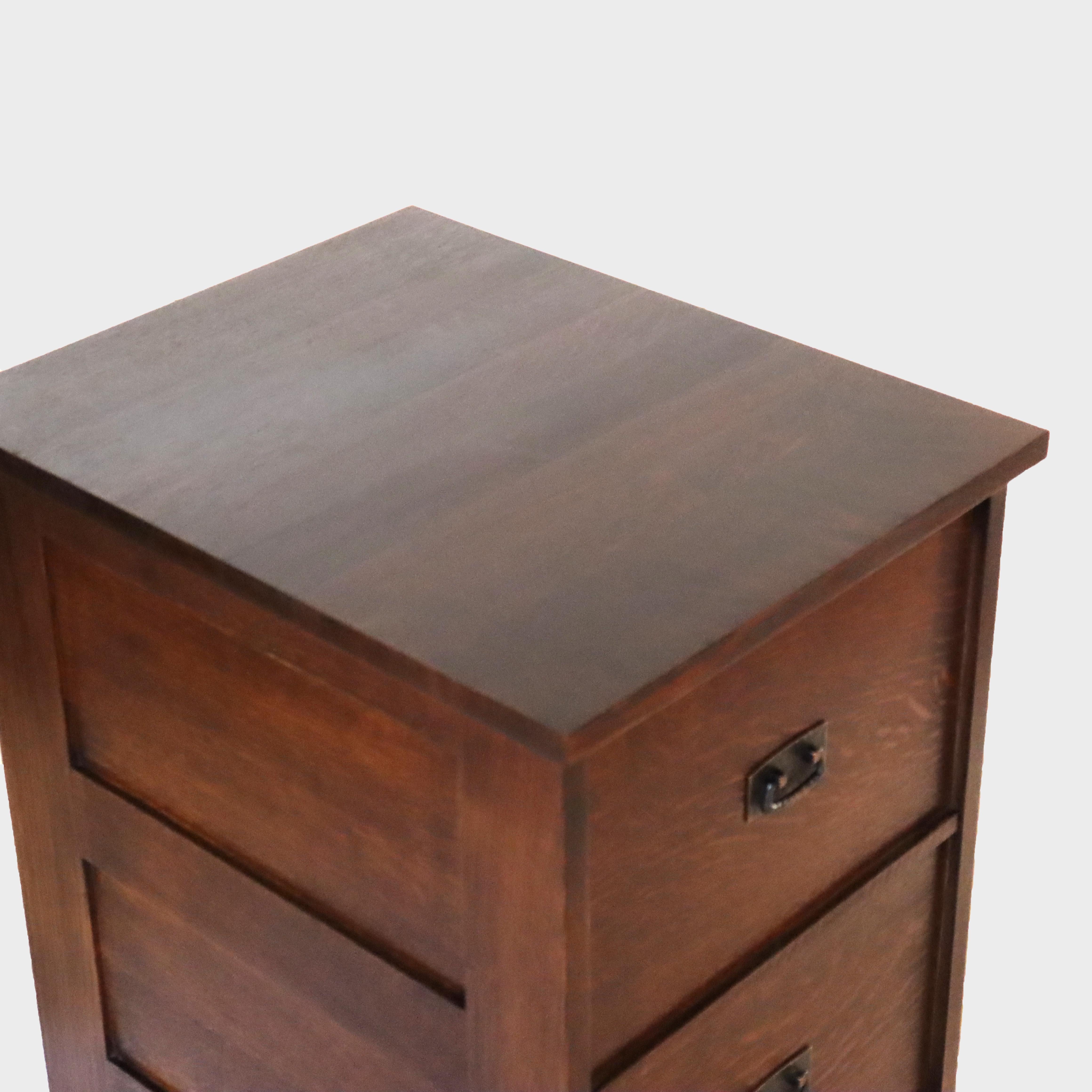 Vintage Stickley Arts & Crafts Mission Oak & Hammered Copper File Cabinet c1920 im Angebot 12