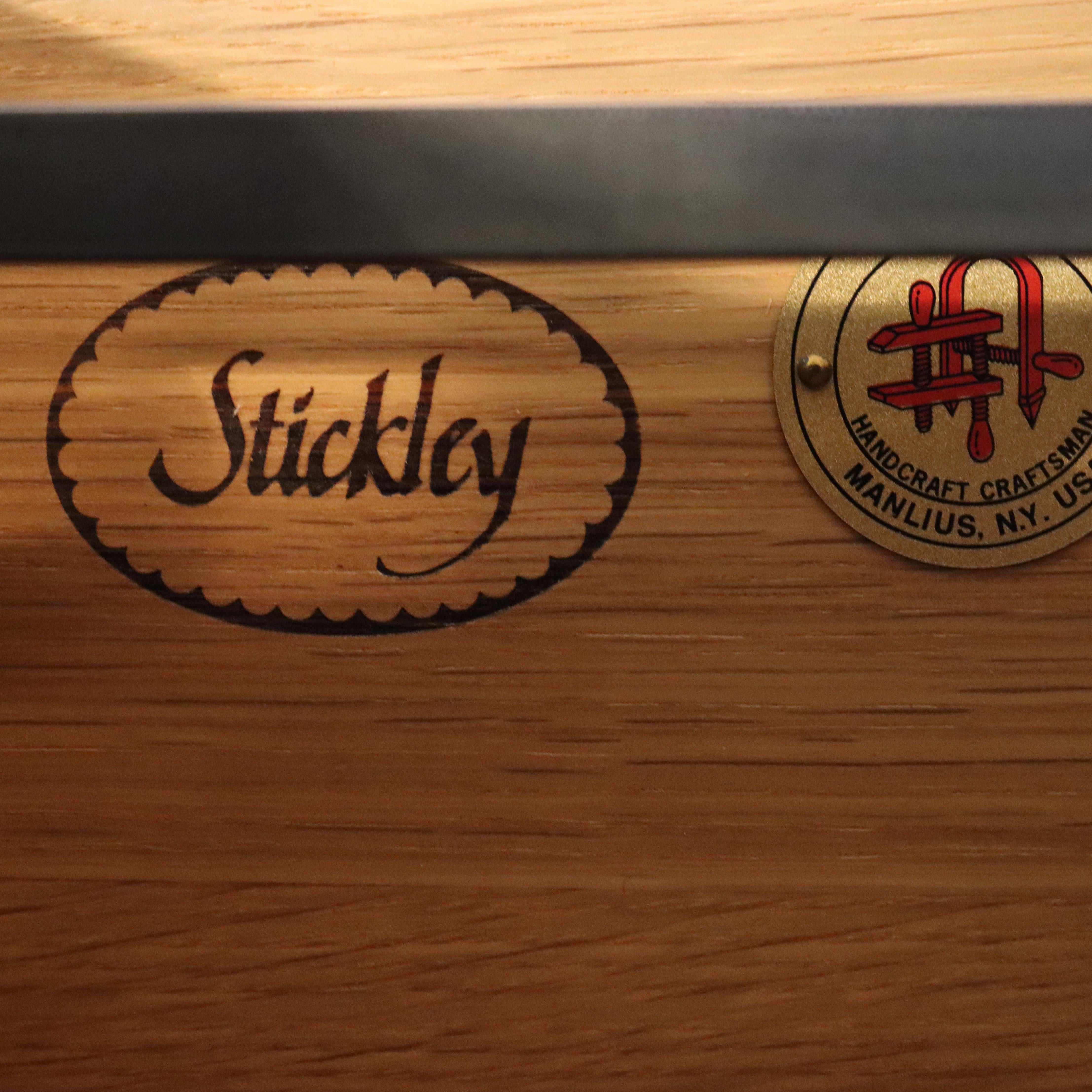 Vintage Stickley Arts & Crafts Mission Oak & Hammered Copper File Cabinet c1920 im Angebot 2