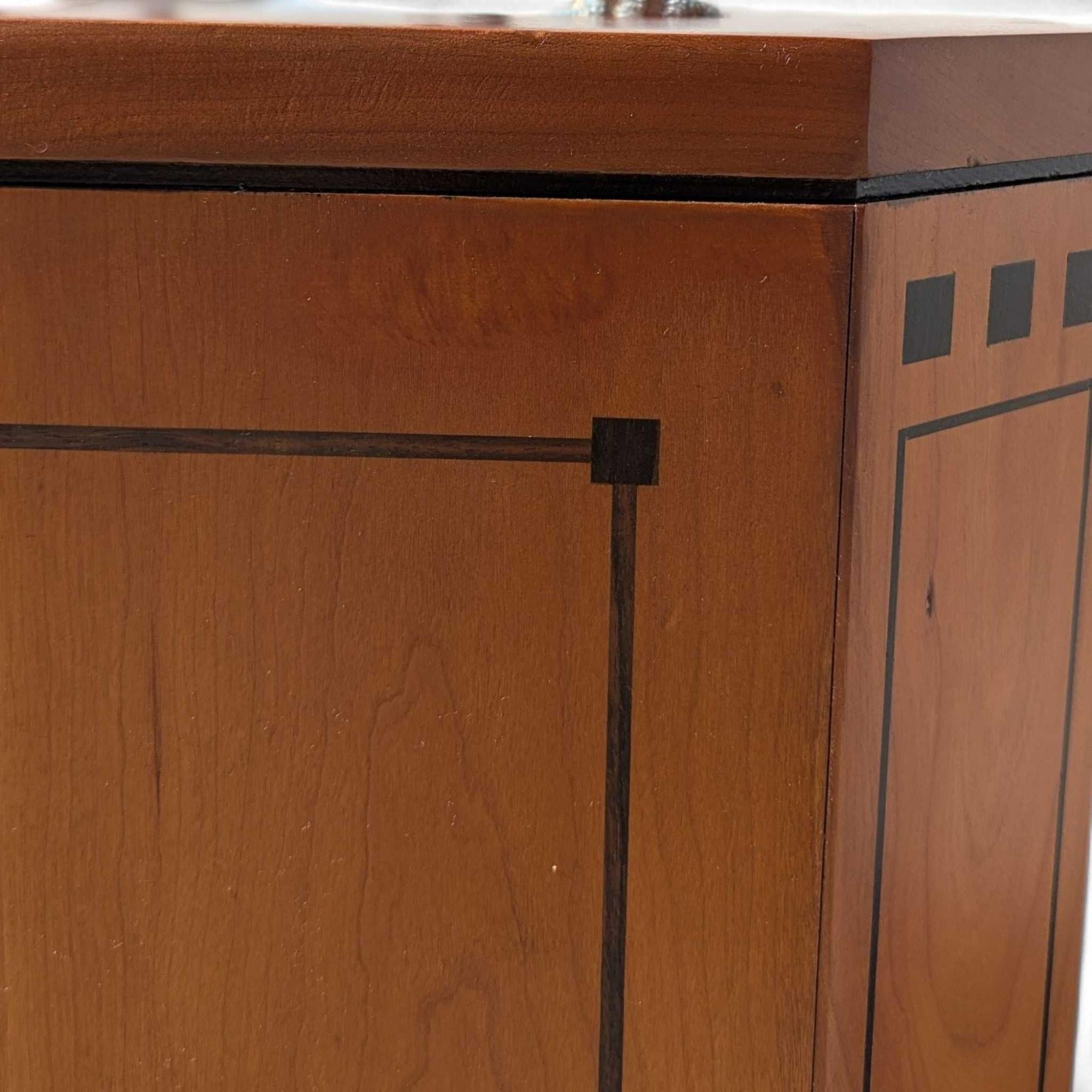 Vintage Stickley Cherry Wood Sofa, blassblaue strukturierte Samtpolsterung im Angebot 11