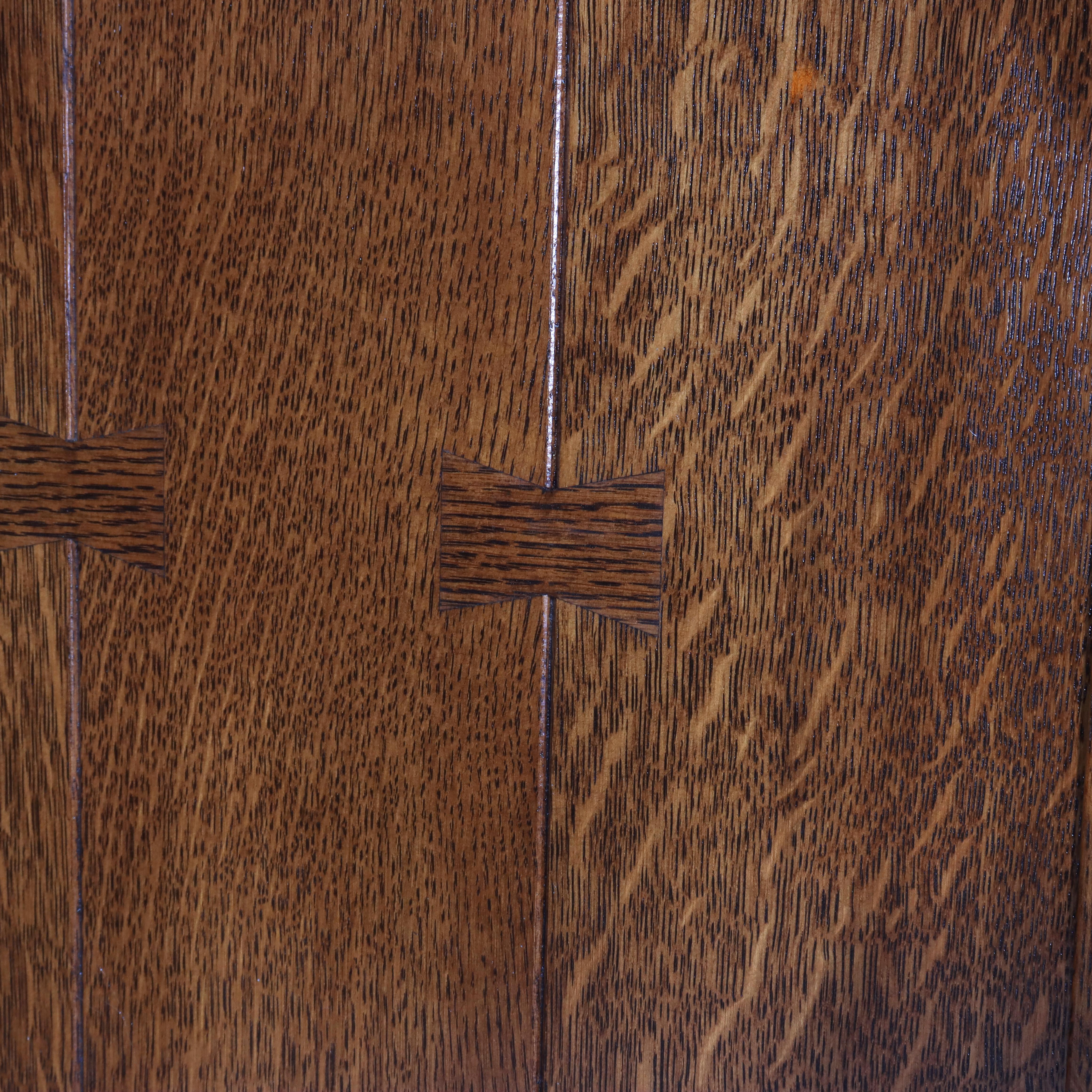 Vintage Stickley Mission Oak Entertainment Center Signed 20thC In Good Condition For Sale In Big Flats, NY