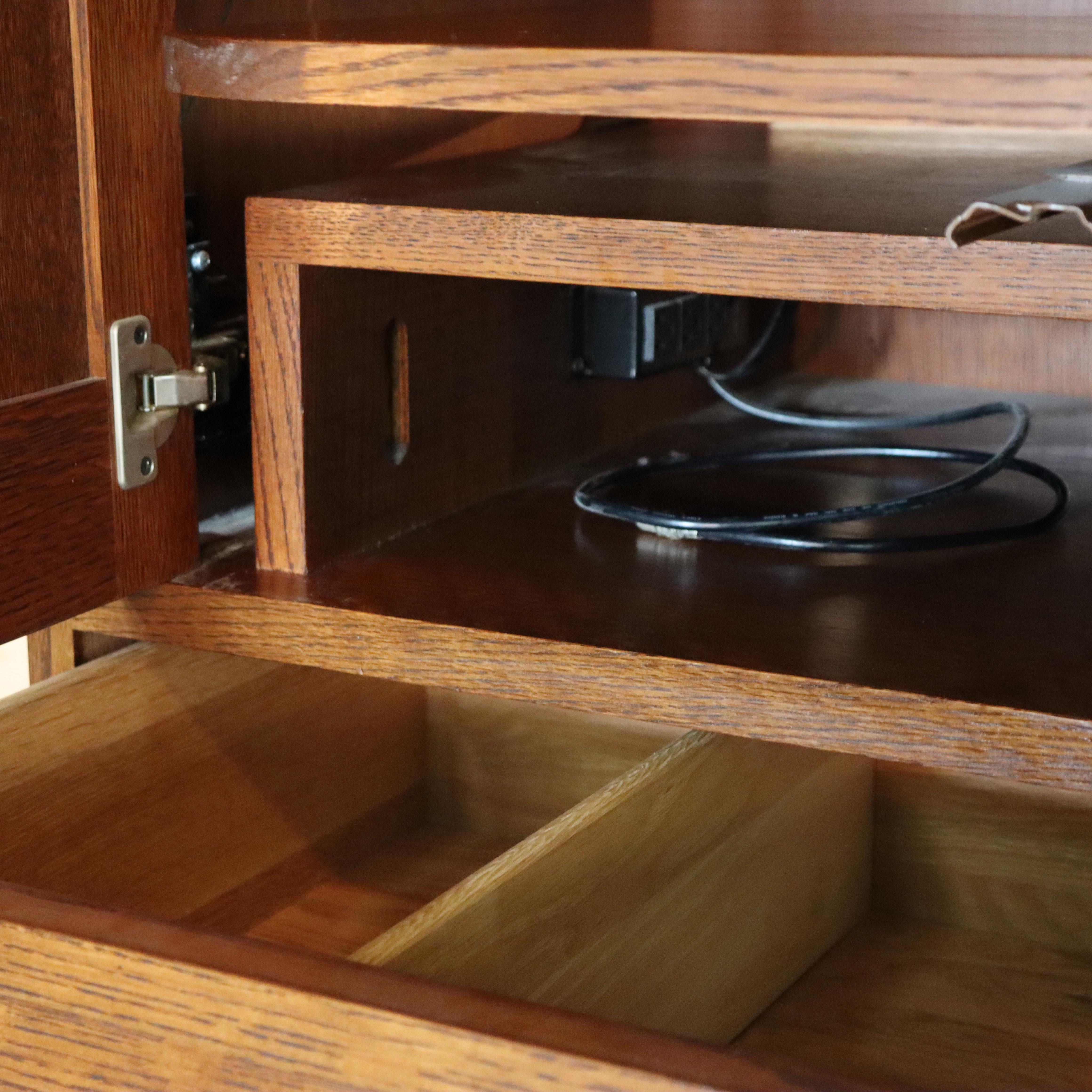 Vintage Stickley Mission Oak Entertainment Center Signed 20thC For Sale 5