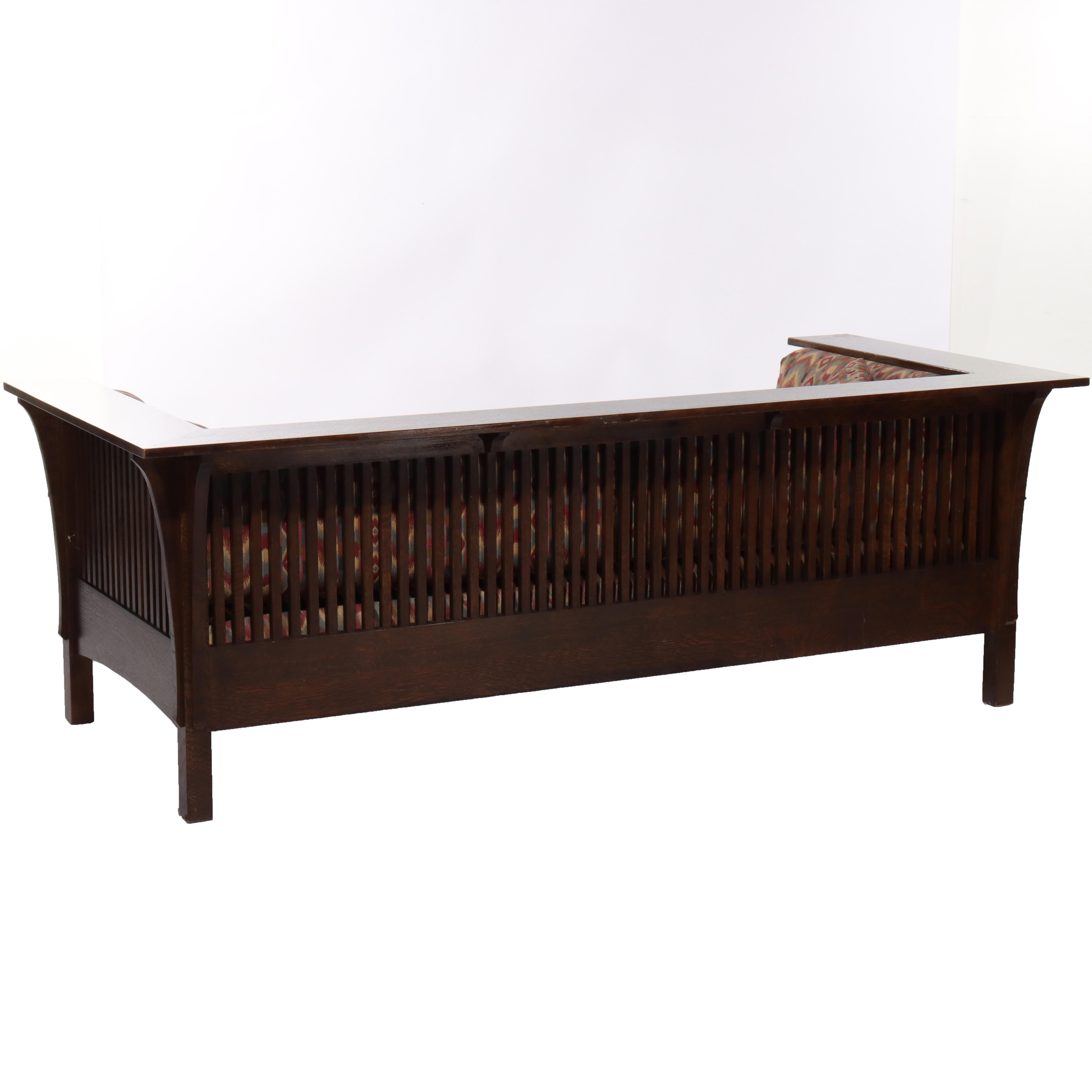 20th Century Vintage Stickley Prairie School Oak Spindle Sofa 20thC For Sale
