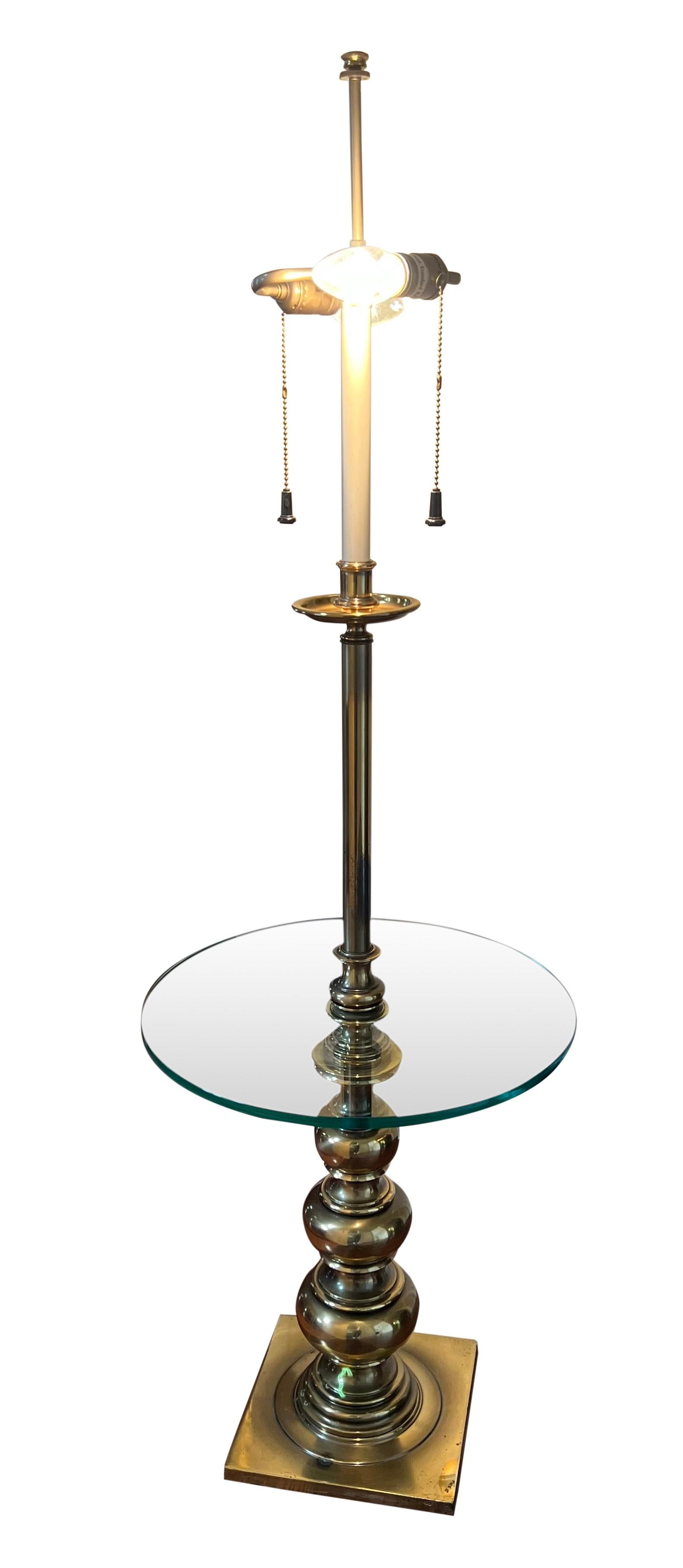 Vintage Stiffel Brass Floor Lamp with Glass Table In Good Condition For Sale In Doylestown, PA