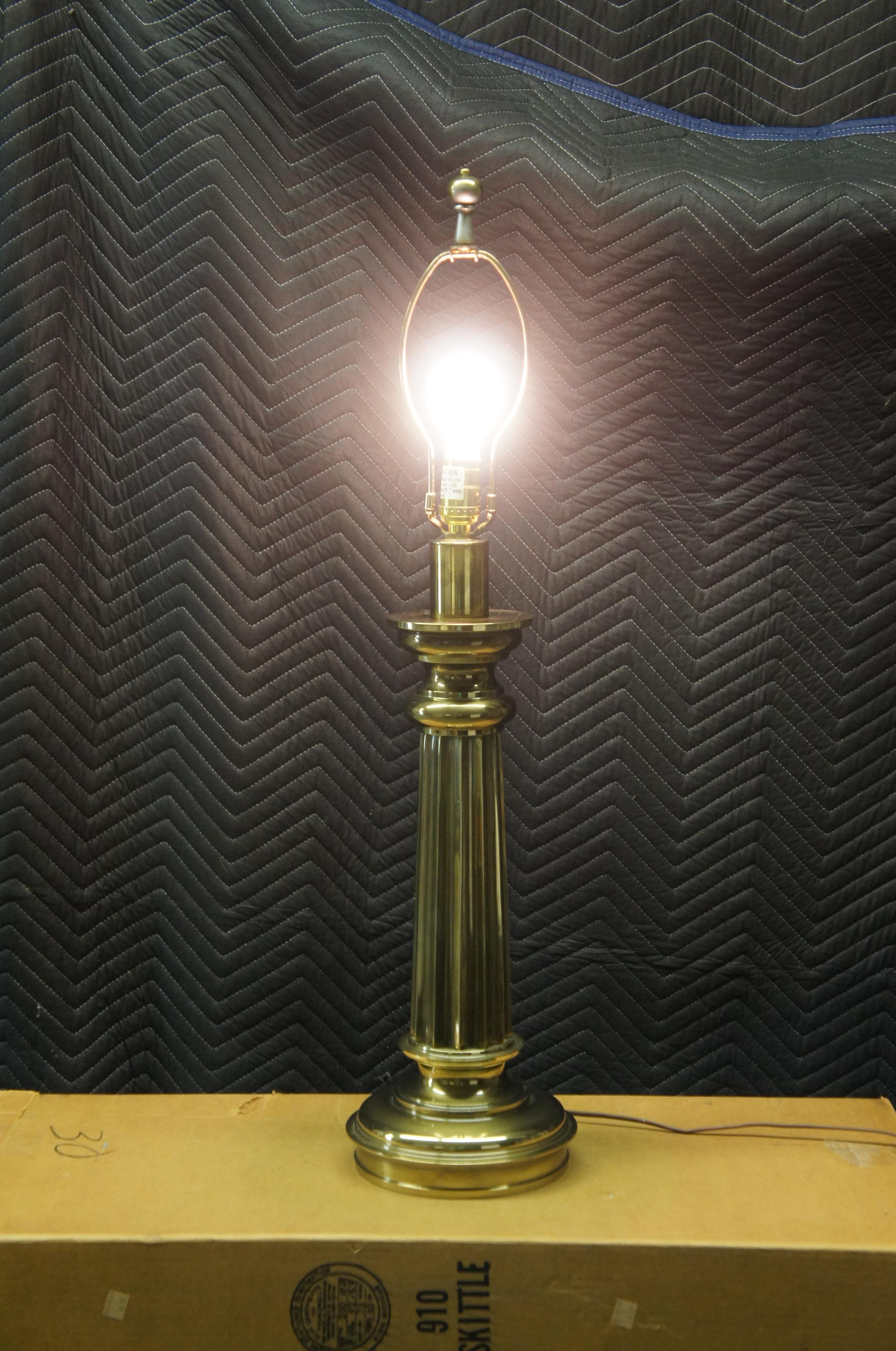 Vintage Stiffel Brass Hollywood Regency Style Grecian Column Pilaster Table Lamp 4
