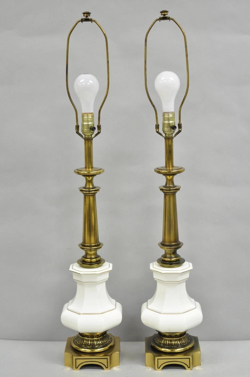Lampade da tavolo in ottone brunito e porcellana in stile impero di Stiffel (B) - coppia in vendita 4