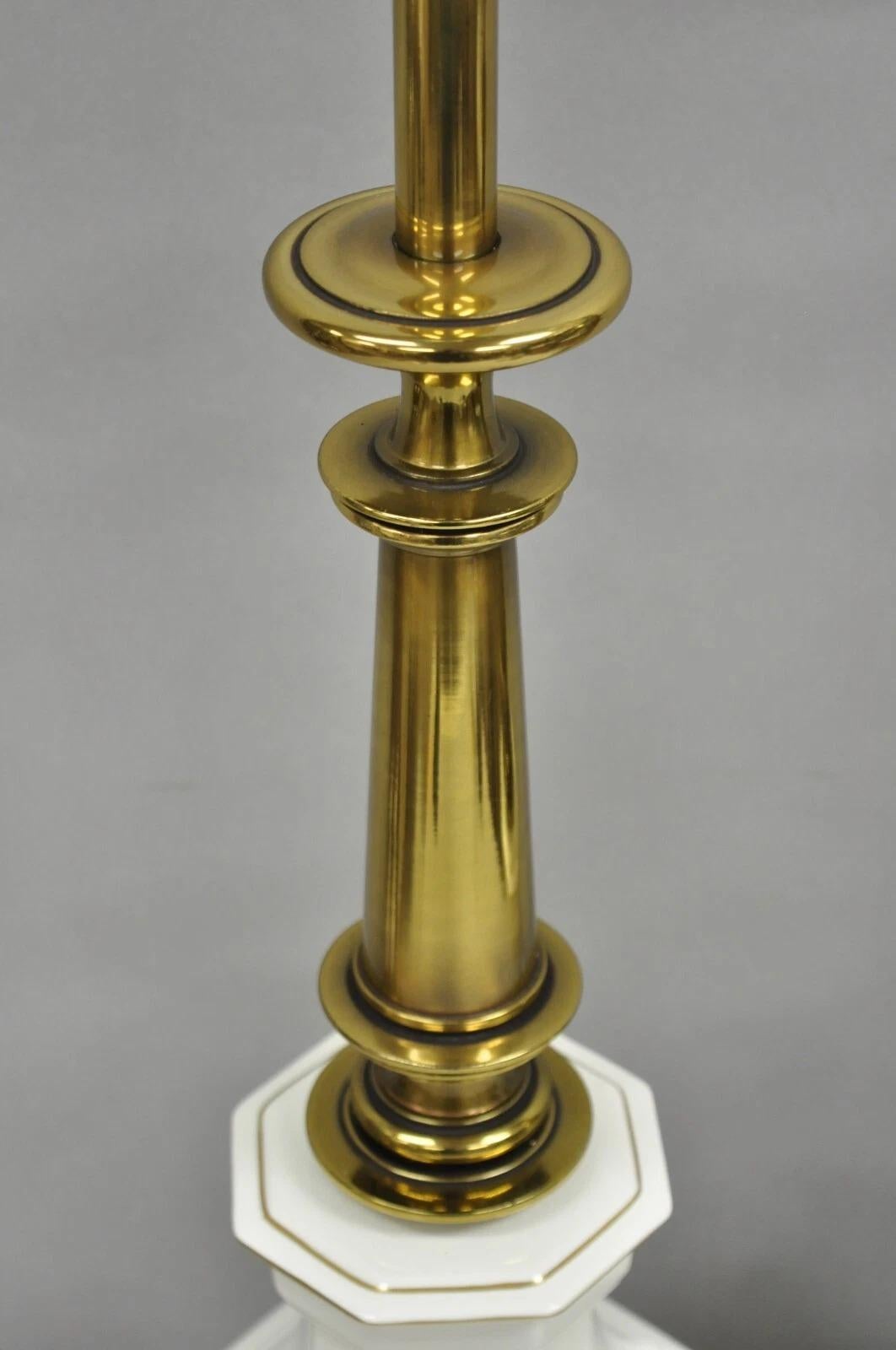 Lampade da tavolo in ottone brunito e porcellana in stile impero di Stiffel (B) - coppia in vendita 2