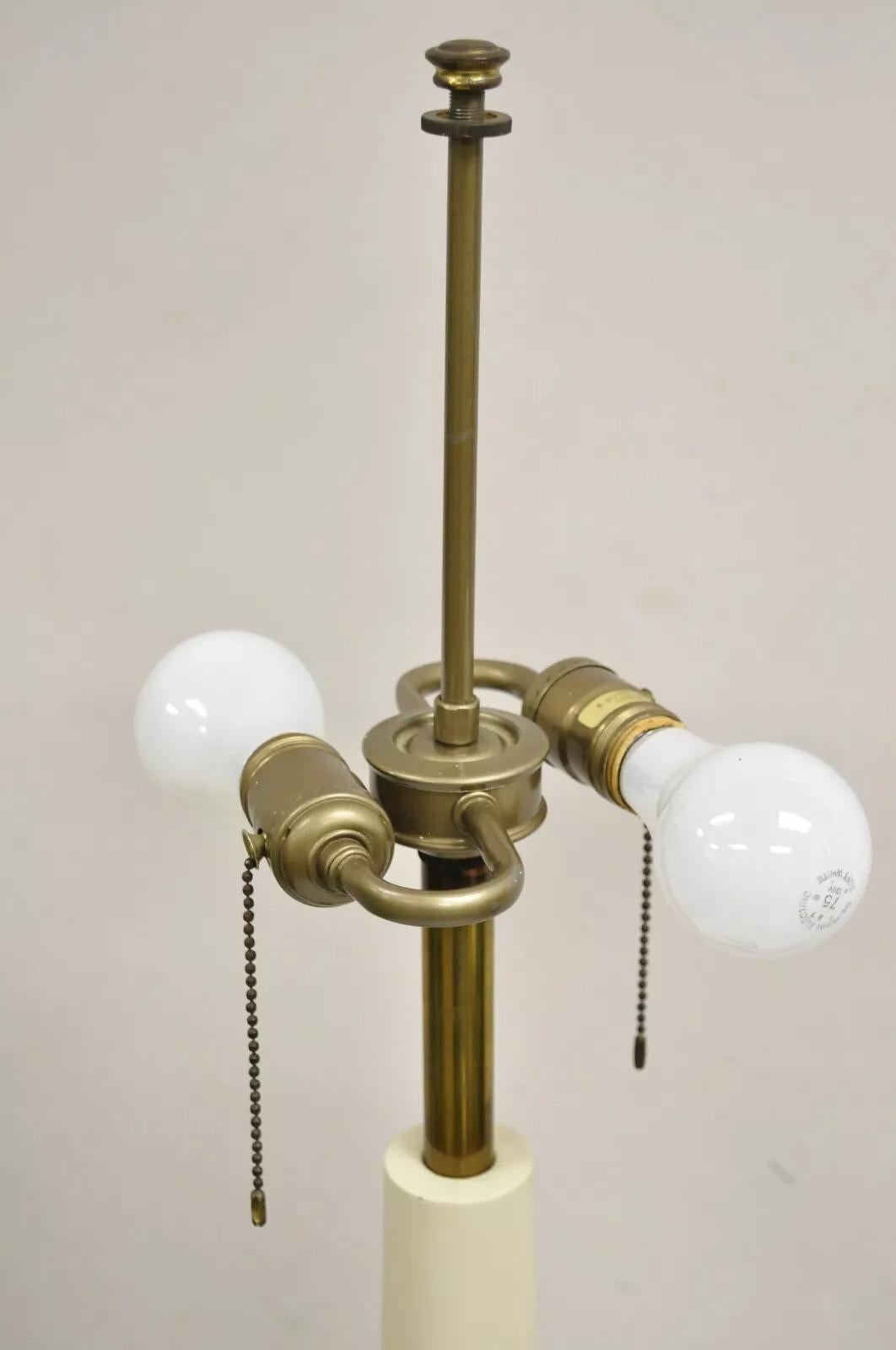 XX secolo Lampada da tavolo a candeliere barocca in ottone Stiffel Hollywood Regency d'epoca in vendita