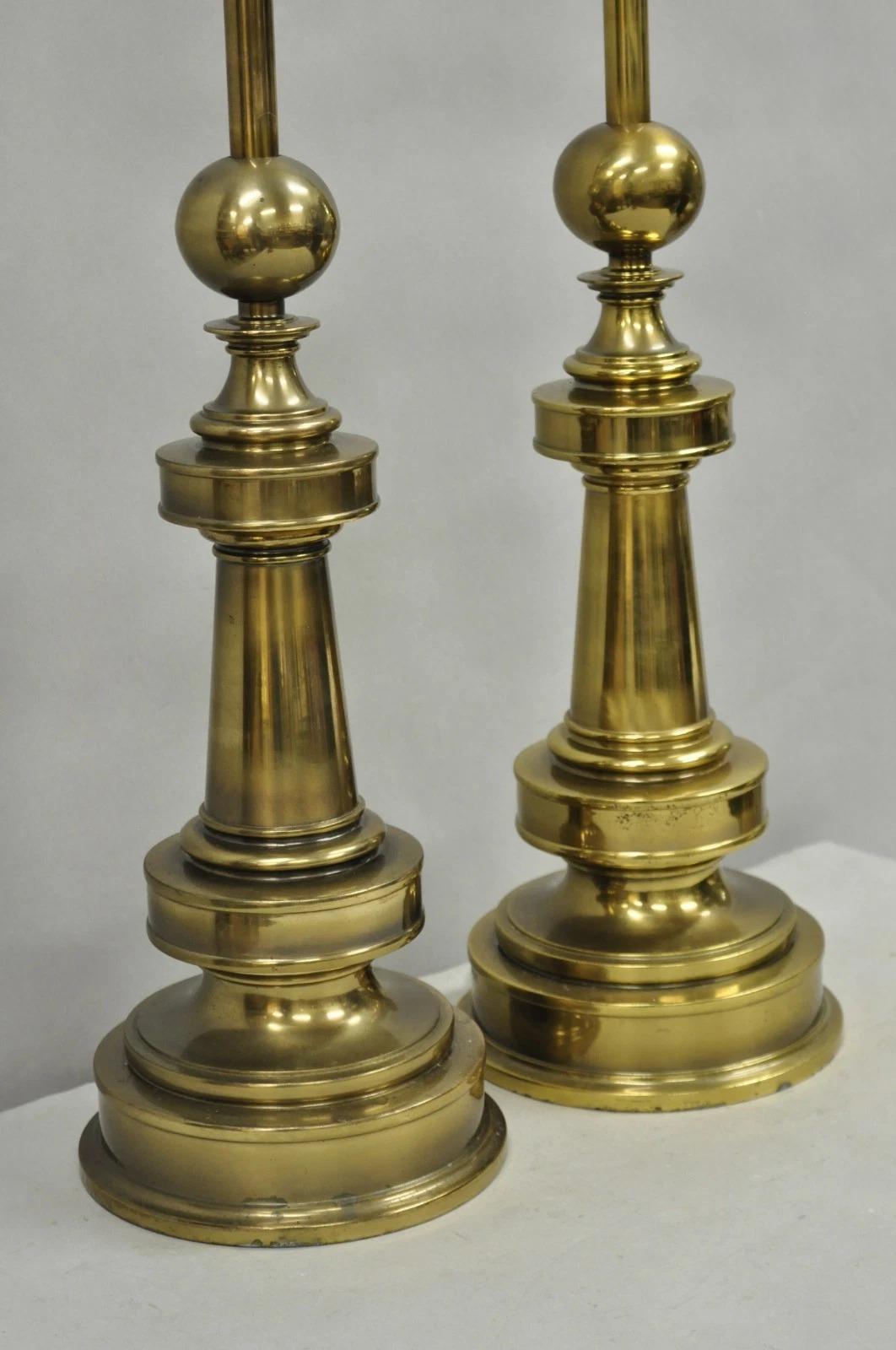 Vintage Stiffel Neoclassical Brass Cannonball Column Table Lamps - a Pair In Good Condition For Sale In Philadelphia, PA