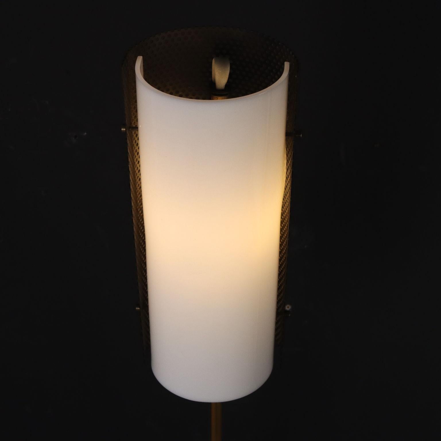 Stilux-Lampe aus Messing und Metall, Italien, 1960er Jahre (Emailliert) im Angebot