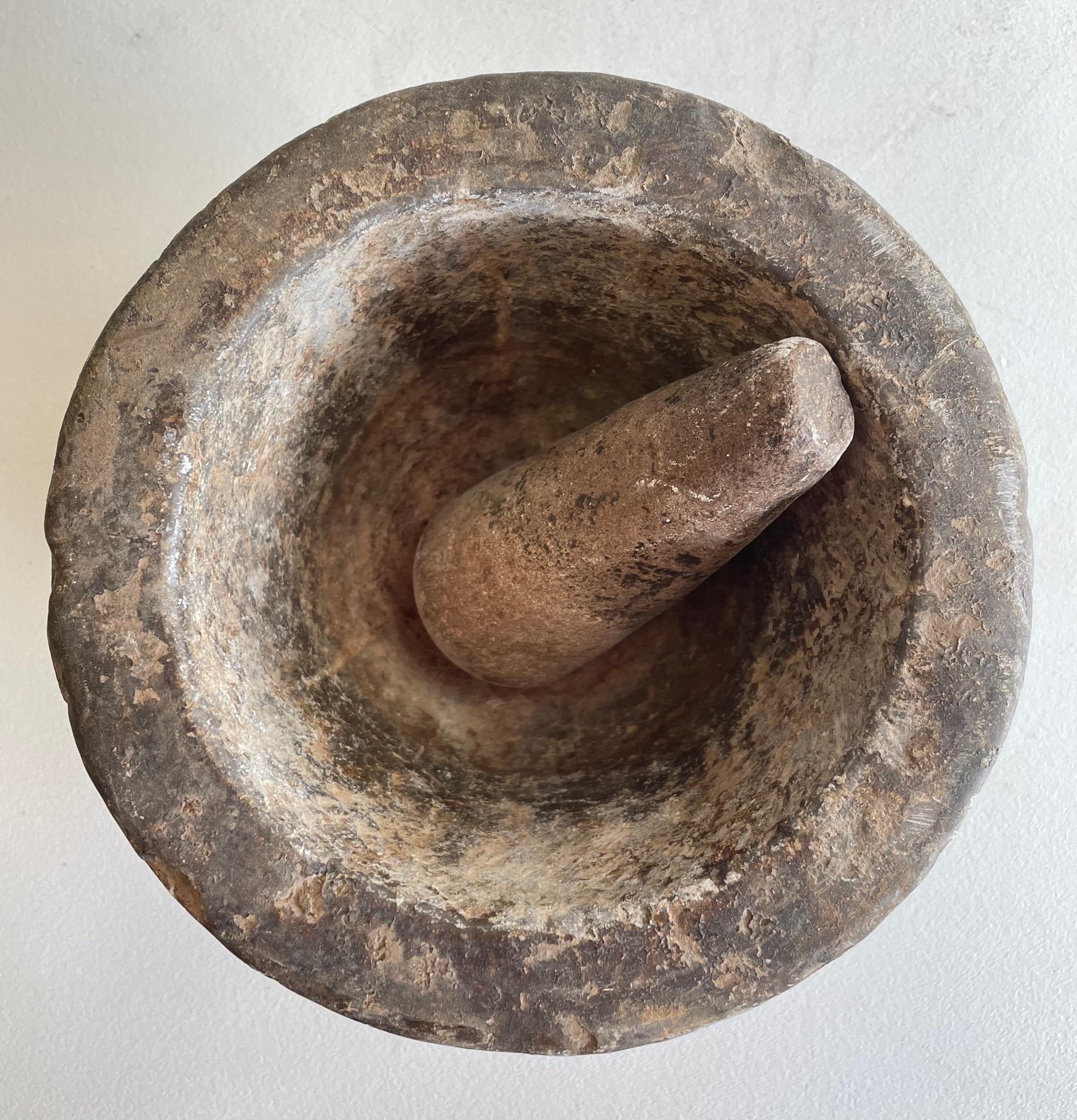 Vintage Stone Mortar and Pestle Bowl Set For Sale 1