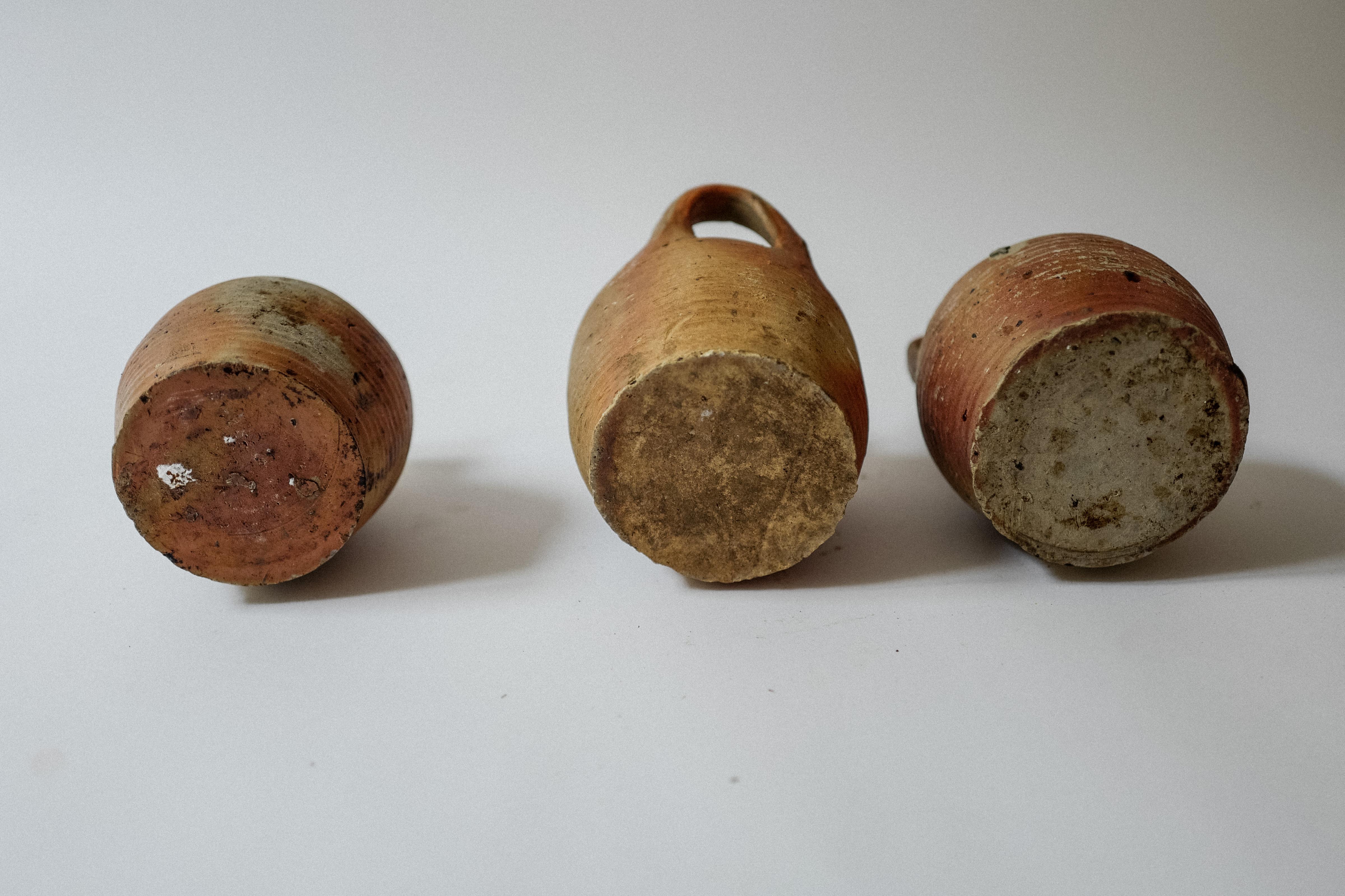 Set von 3 Vintage-Wasserkrug aus Steingut-Keramik aus der Provence (Französische Provence) im Angebot