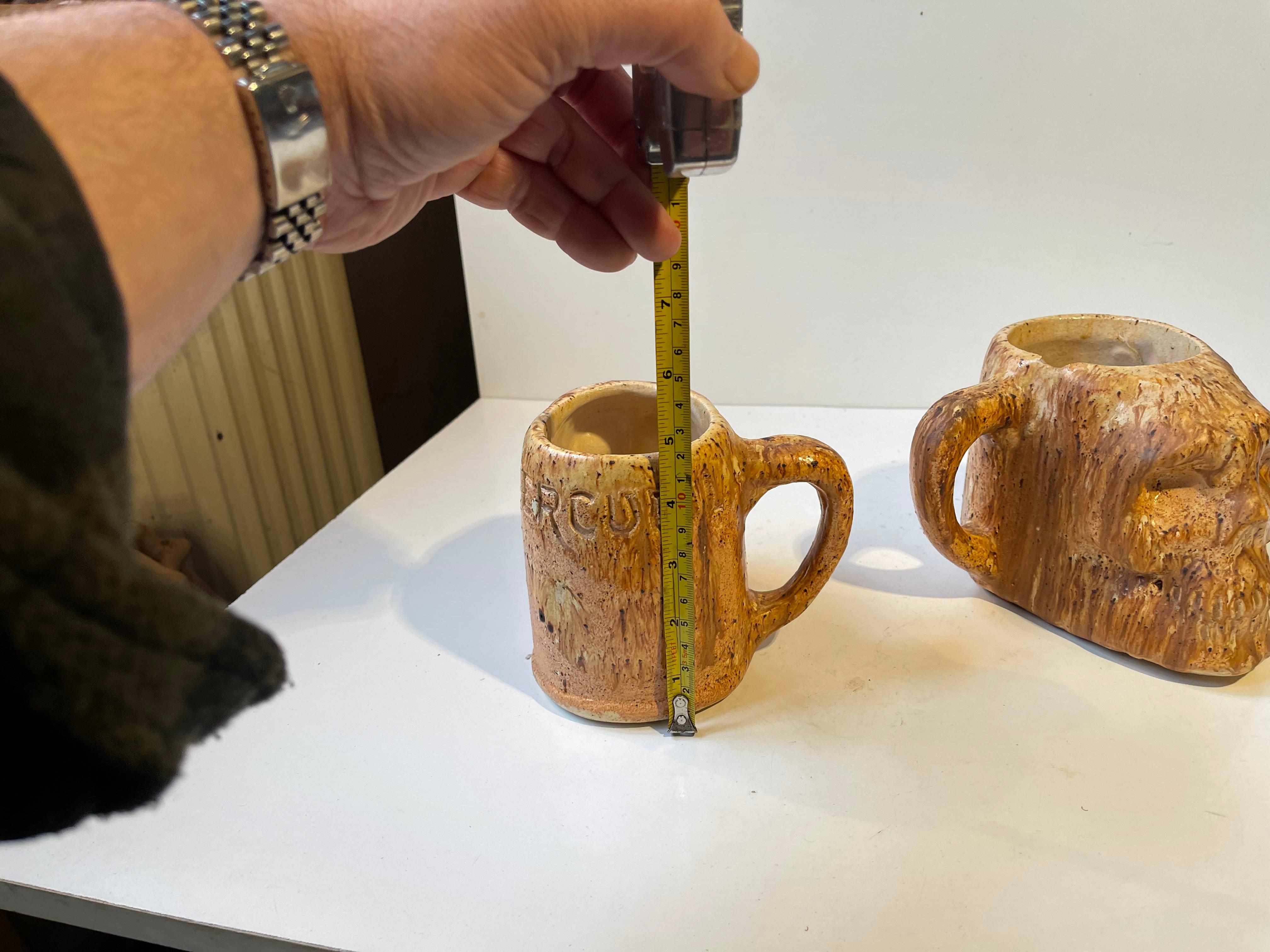 Grès porcellanato Tazze con teschio in gres d'epoca dell'Horror Bar Le Cercueil di Bruxelles, anni '70 in vendita