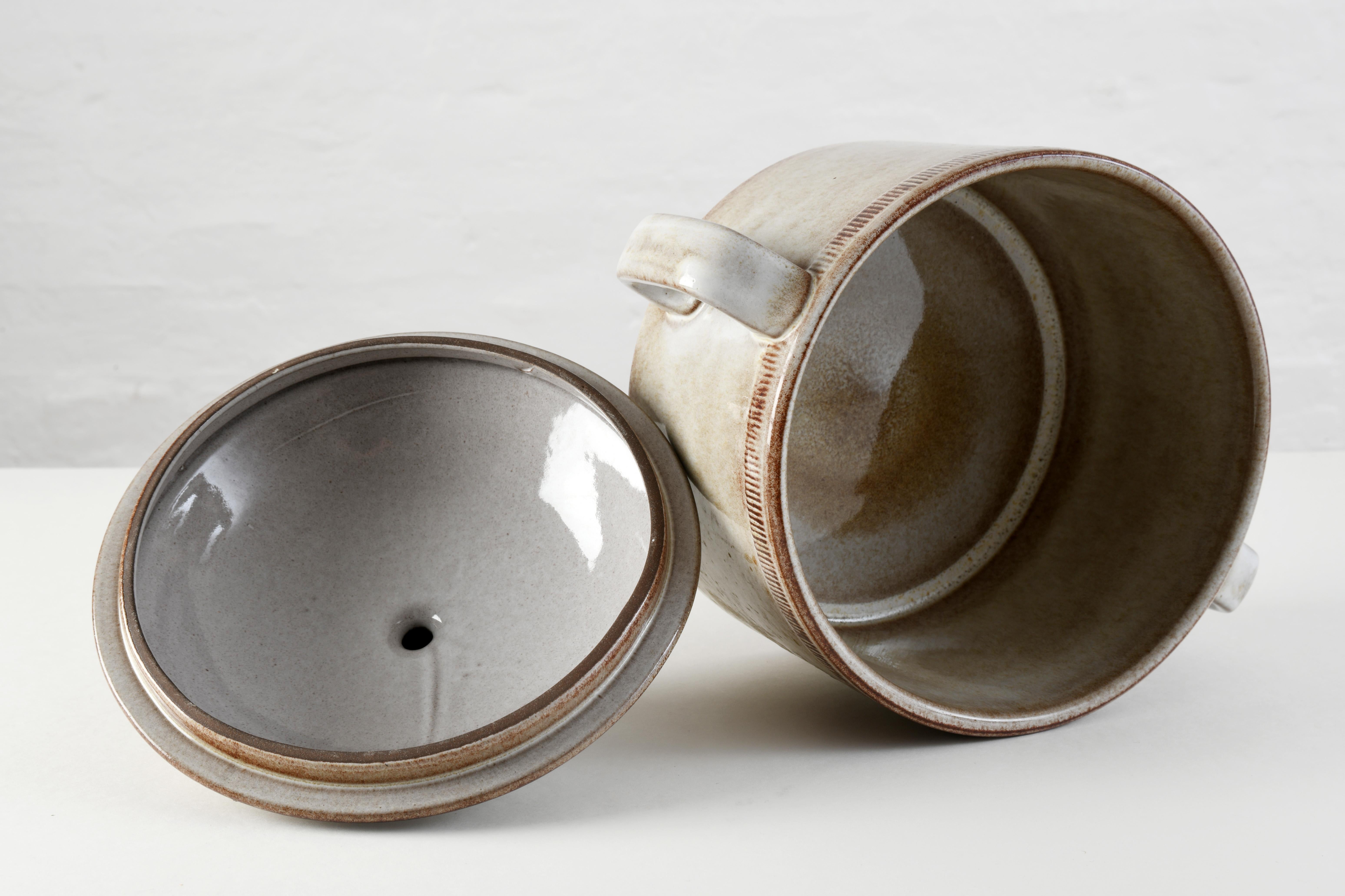 Vintage stoneware soup tureen manufactured by Feuerkrone in Germany in the 70' Gres en venta