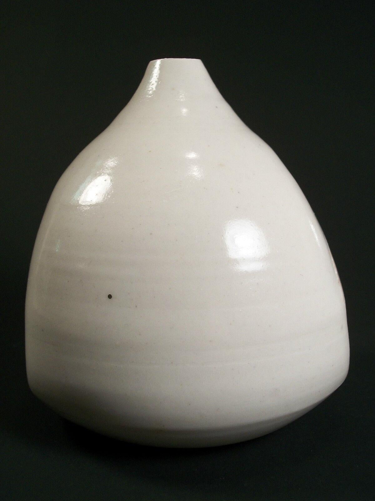 Hand-Crafted Vintage Stoneware Studio Pottery Bud Vase - Signed - Mid 20th Century For Sale