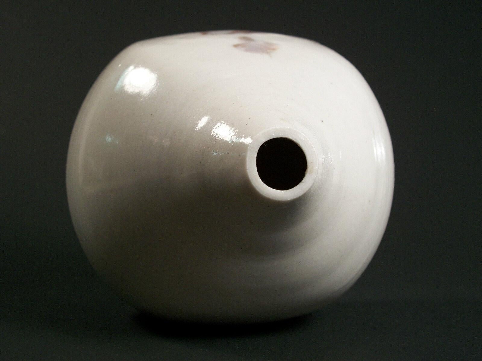 Vintage Stoneware Studio Pottery Bud Vase - Signed - Mid 20th Century For Sale 2