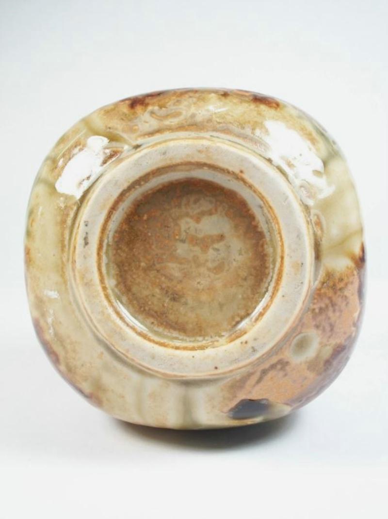 Vaso a bocciolo d'epoca in Stoneware Studio Pottery - Non firmato - Giappone - Metà del XX secolo in vendita 5