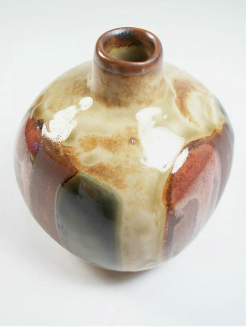 Smaltato Vaso a bocciolo d'epoca in Stoneware Studio Pottery - Non firmato - Giappone - Metà del XX secolo in vendita