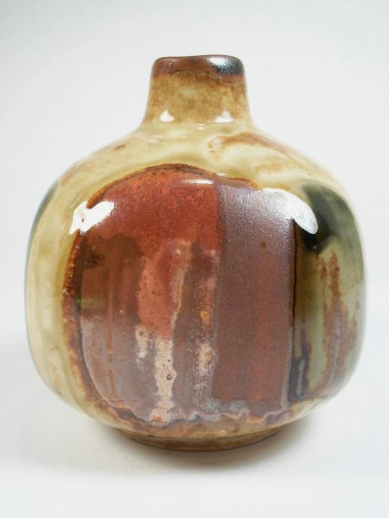 Ceramica Vaso a bocciolo d'epoca in Stoneware Studio Pottery - Non firmato - Giappone - Metà del XX secolo in vendita