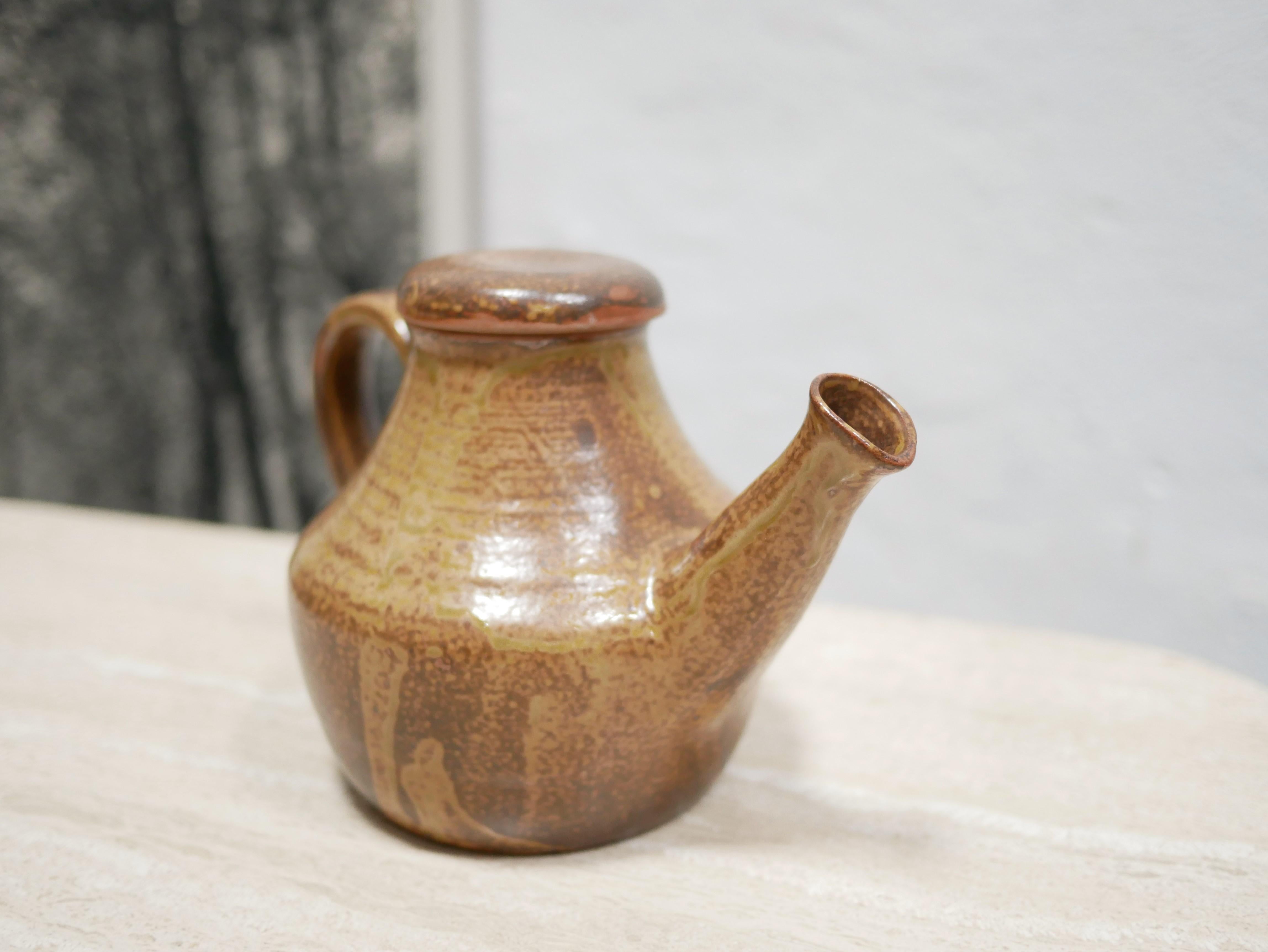 Vintage Stoneware Teapot In Good Condition For Sale In AIGNAN, FR