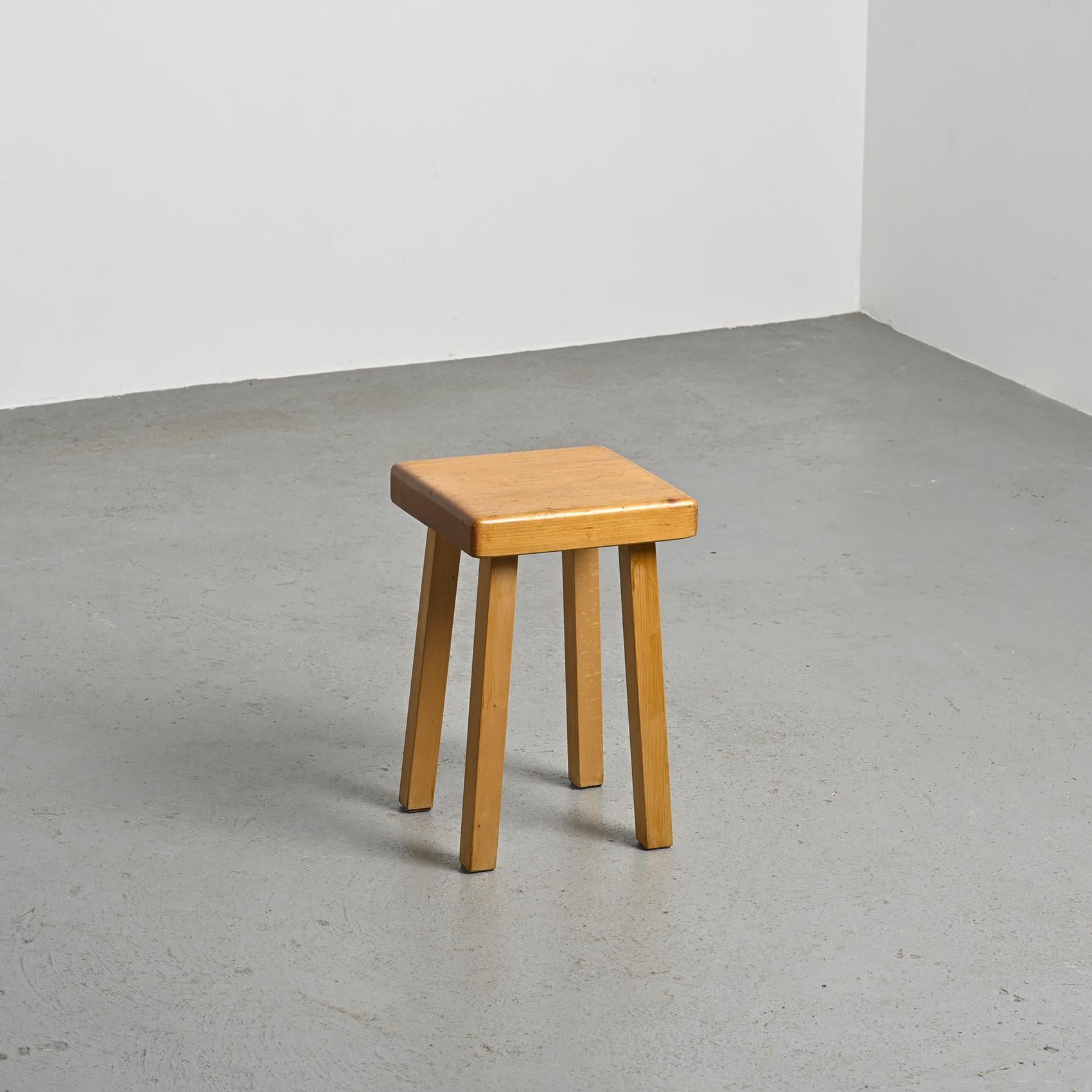 Vintage-Hocker, Charlotte Perriand für les Arcs, Frankreich (Postmoderne) im Angebot