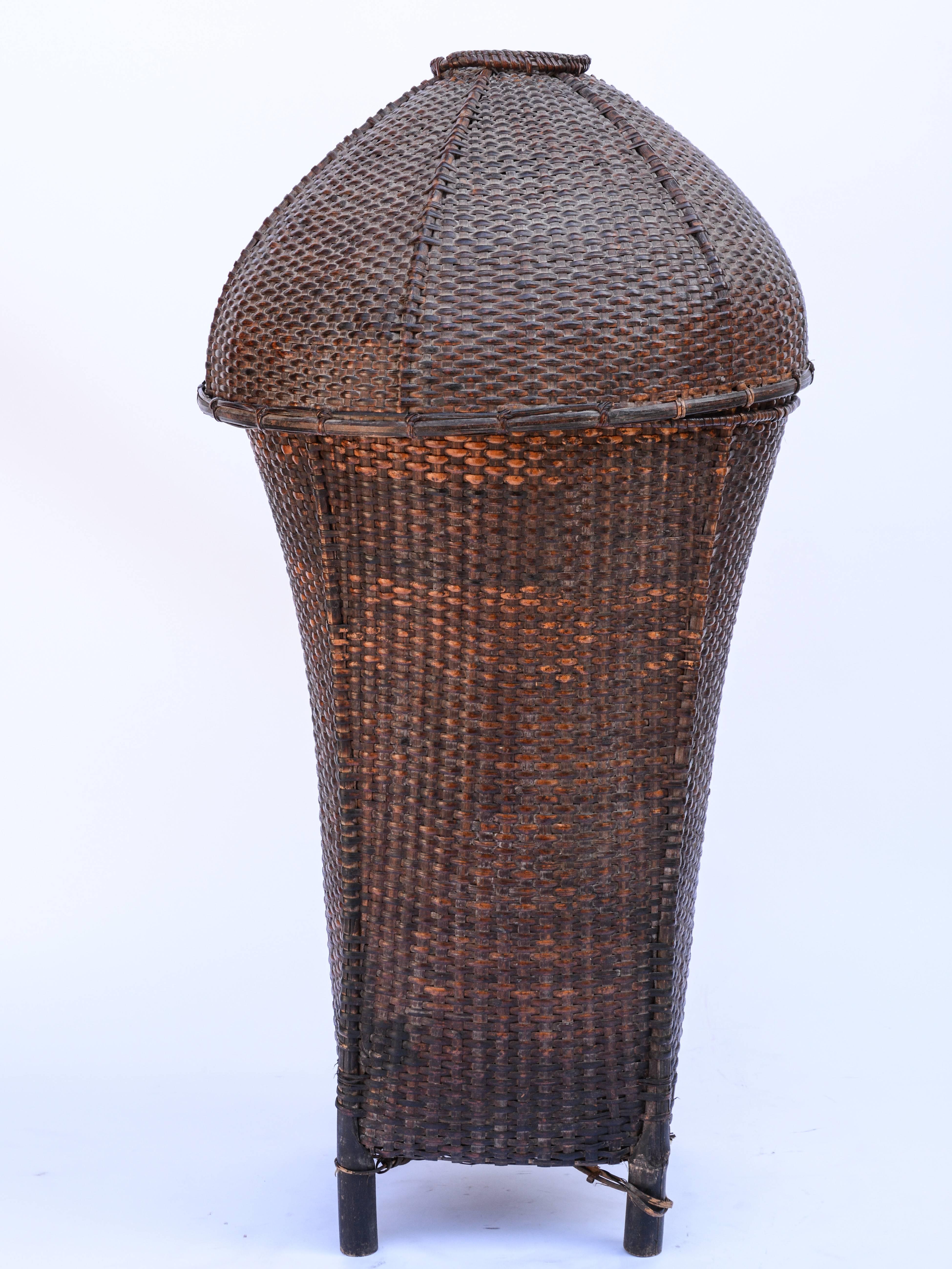 Hand-Crafted Vintage Storage Basket with Domed Lid Rawang of Burma, Mid-20th Century, Bamboo