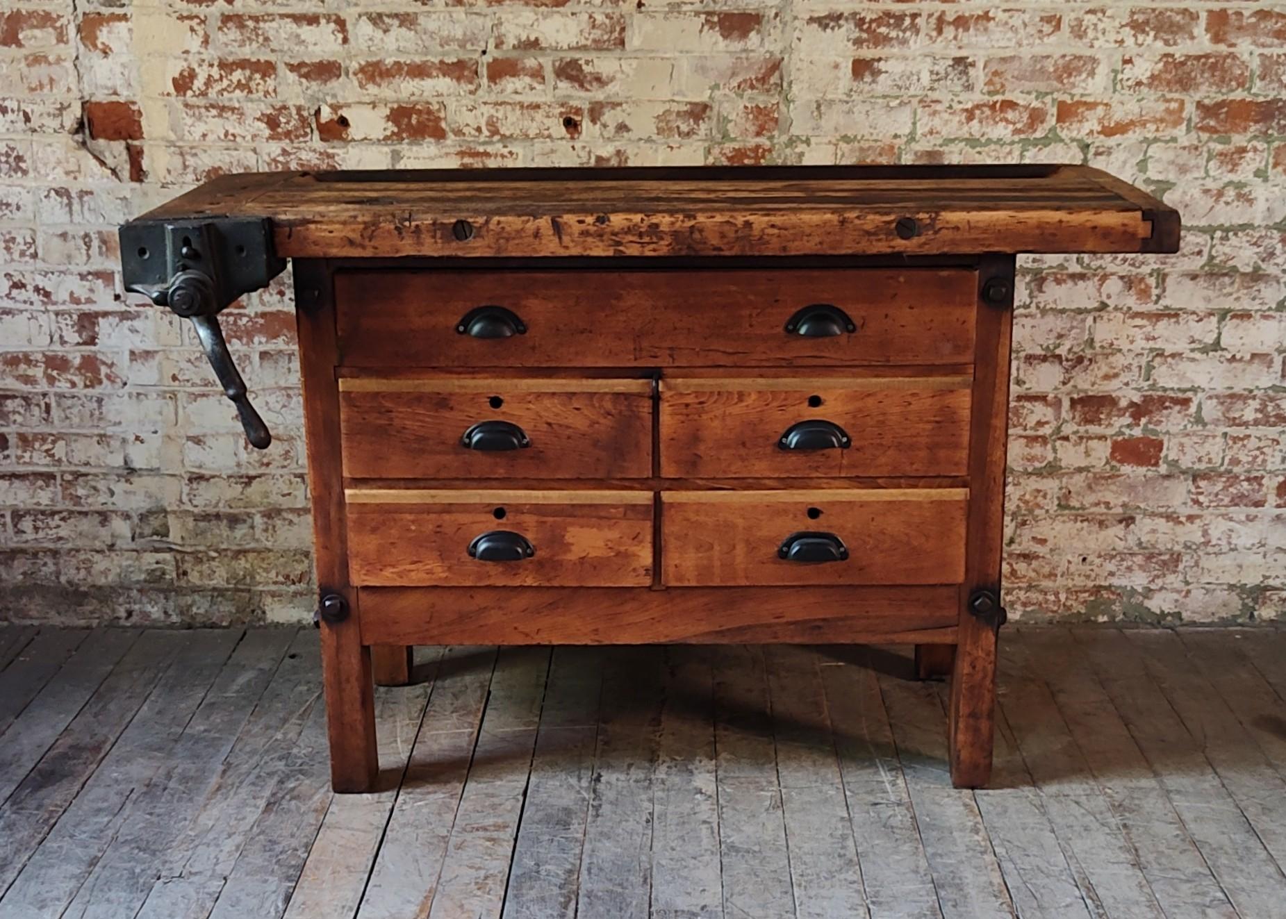 American Vintage Storage Workbench with Quick Release Vise