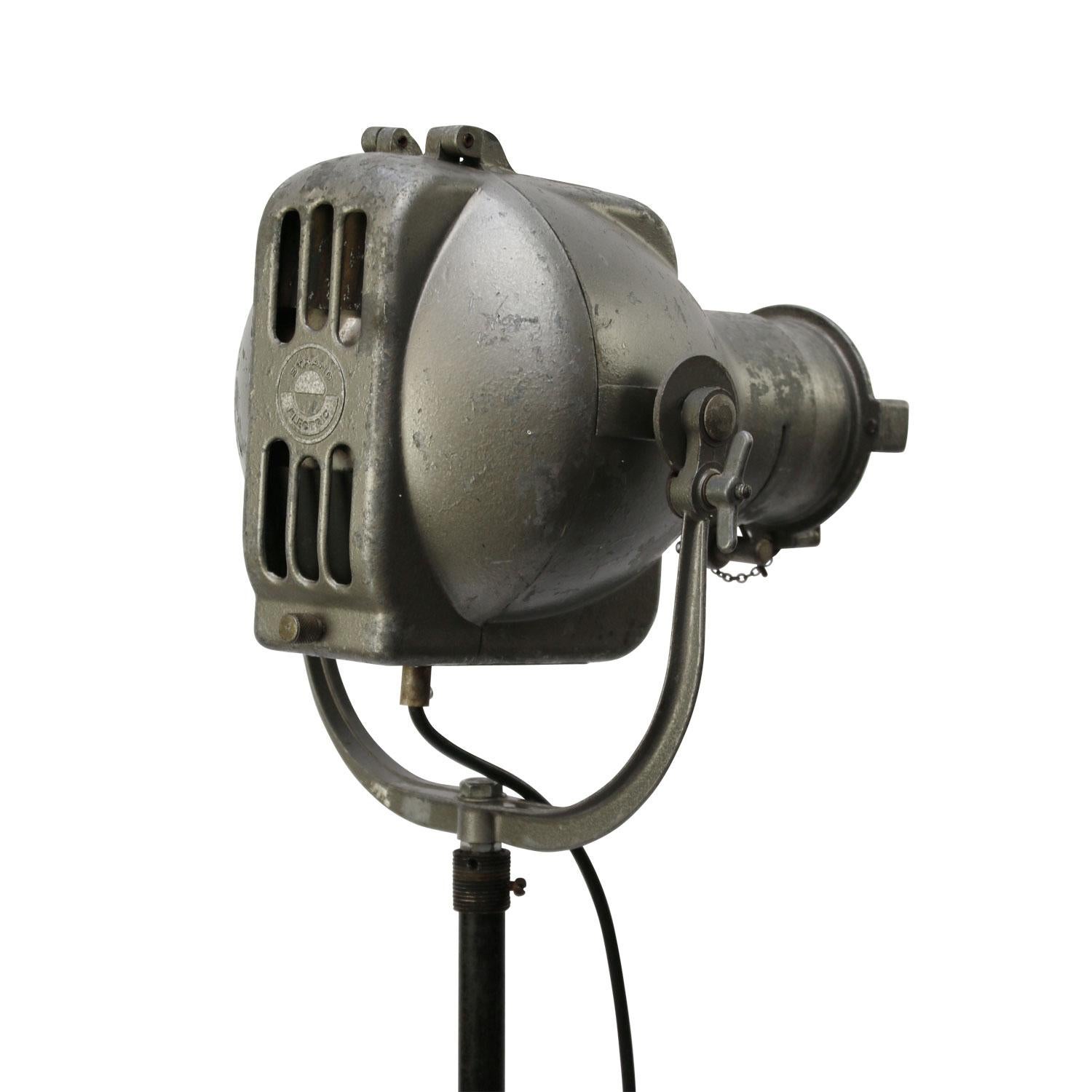 Vintage Strand Theater Photography Film Spot Floor Light In Good Condition In Amsterdam, NL