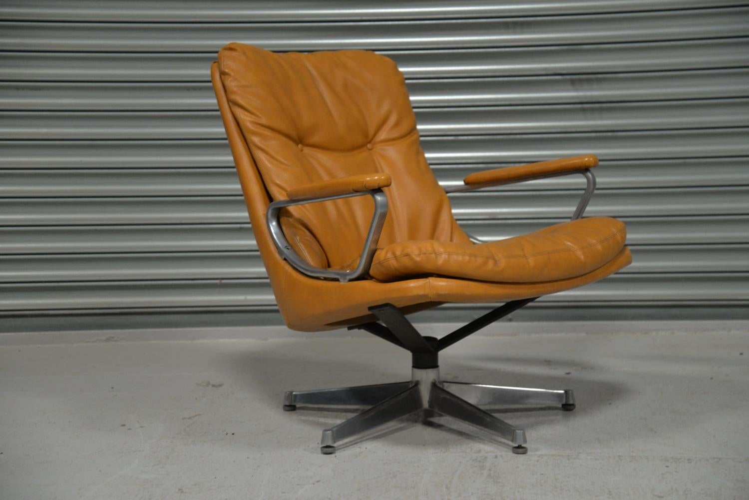 Vintage Strassle Gentilina Lounge Armchair by Andre Vandenbeuck, 1960s For Sale 3