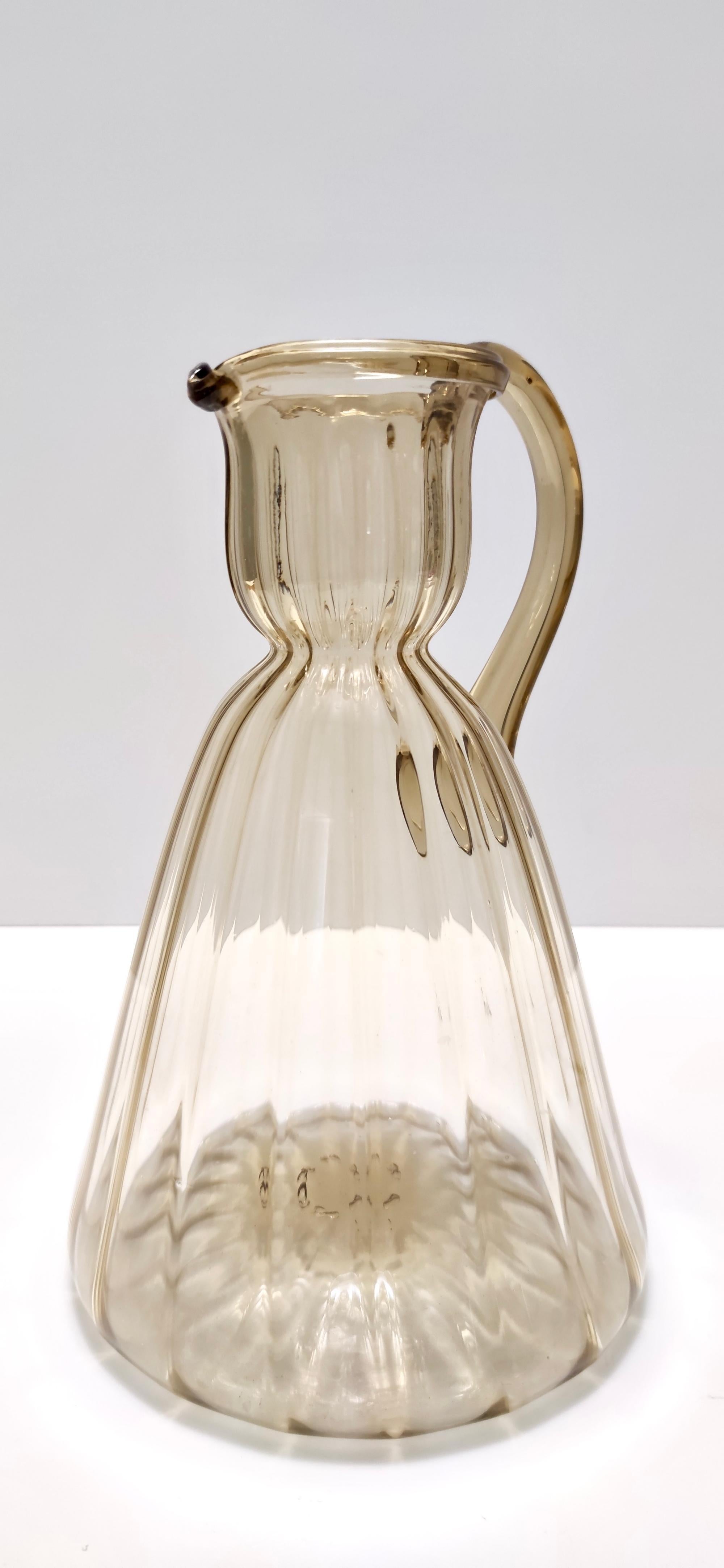 Vintage Straw-Colored Glass Pitcher Vase Ascribable to Vittorio Zecchin, Italy In Excellent Condition For Sale In Bresso, Lombardy