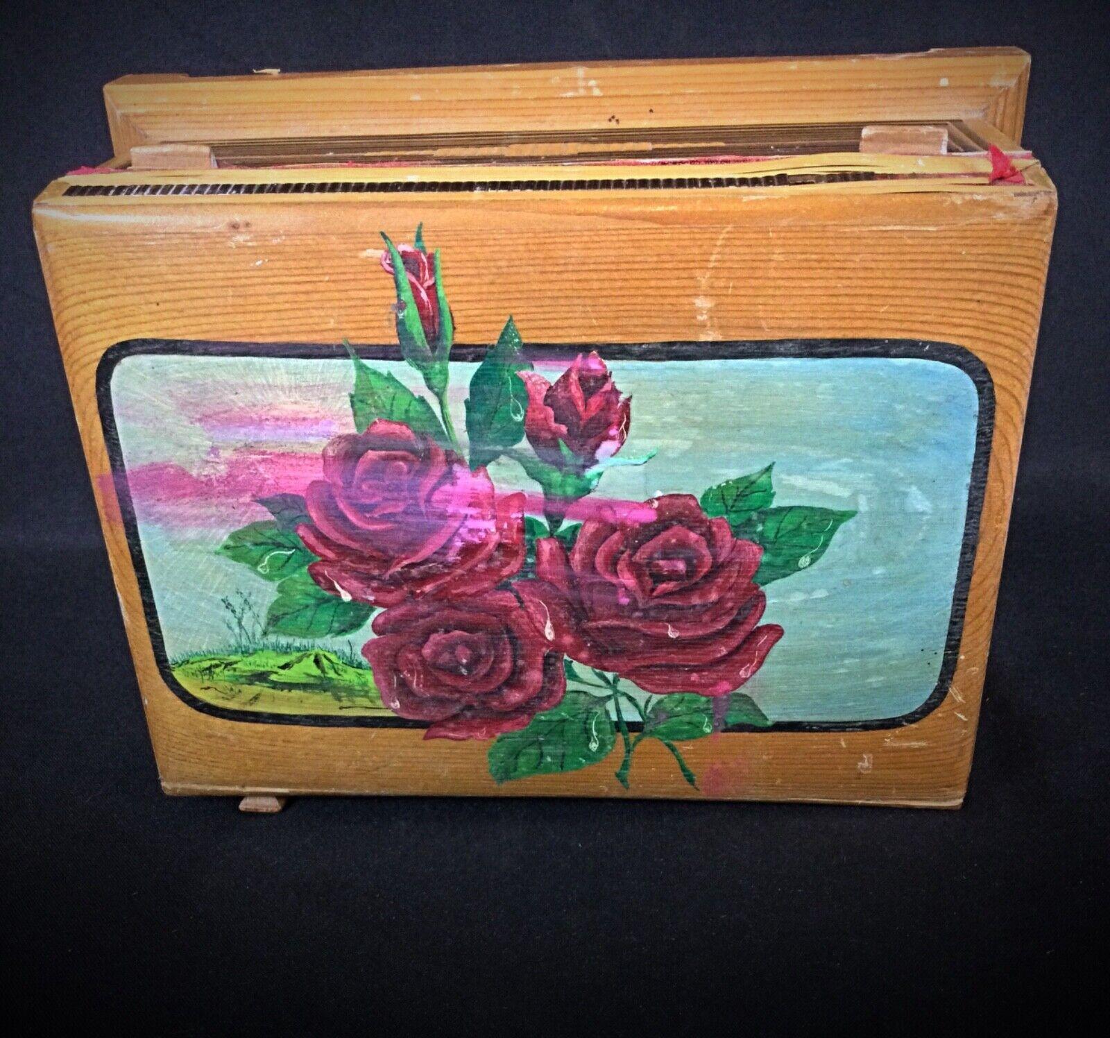 Caja Vintage de Marquetería de Paja con Diseño Floral de Rosas - Principios del Siglo XX - 2Y105 en Bueno estado para la venta en Bordeaux, FR