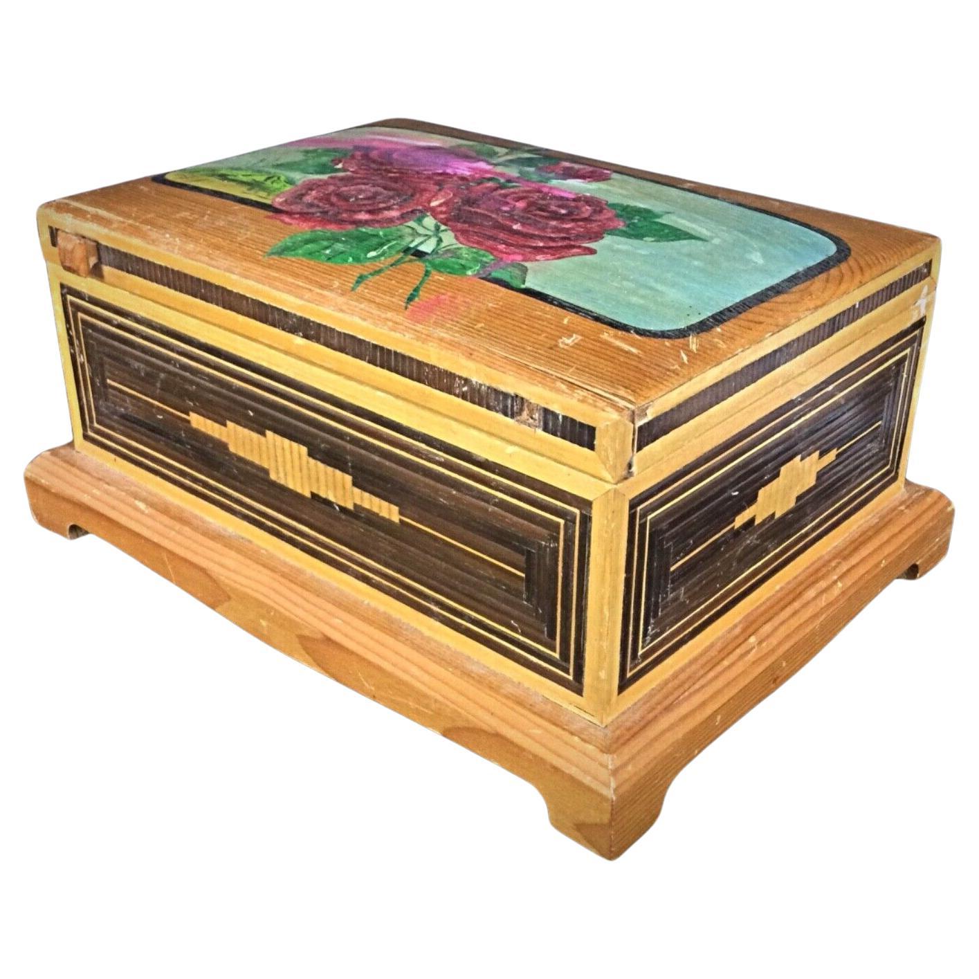 Boîte vintage en marqueterie de paille avec am designs floraux - Début du 20 CENTURY DESIGN - 2Y105