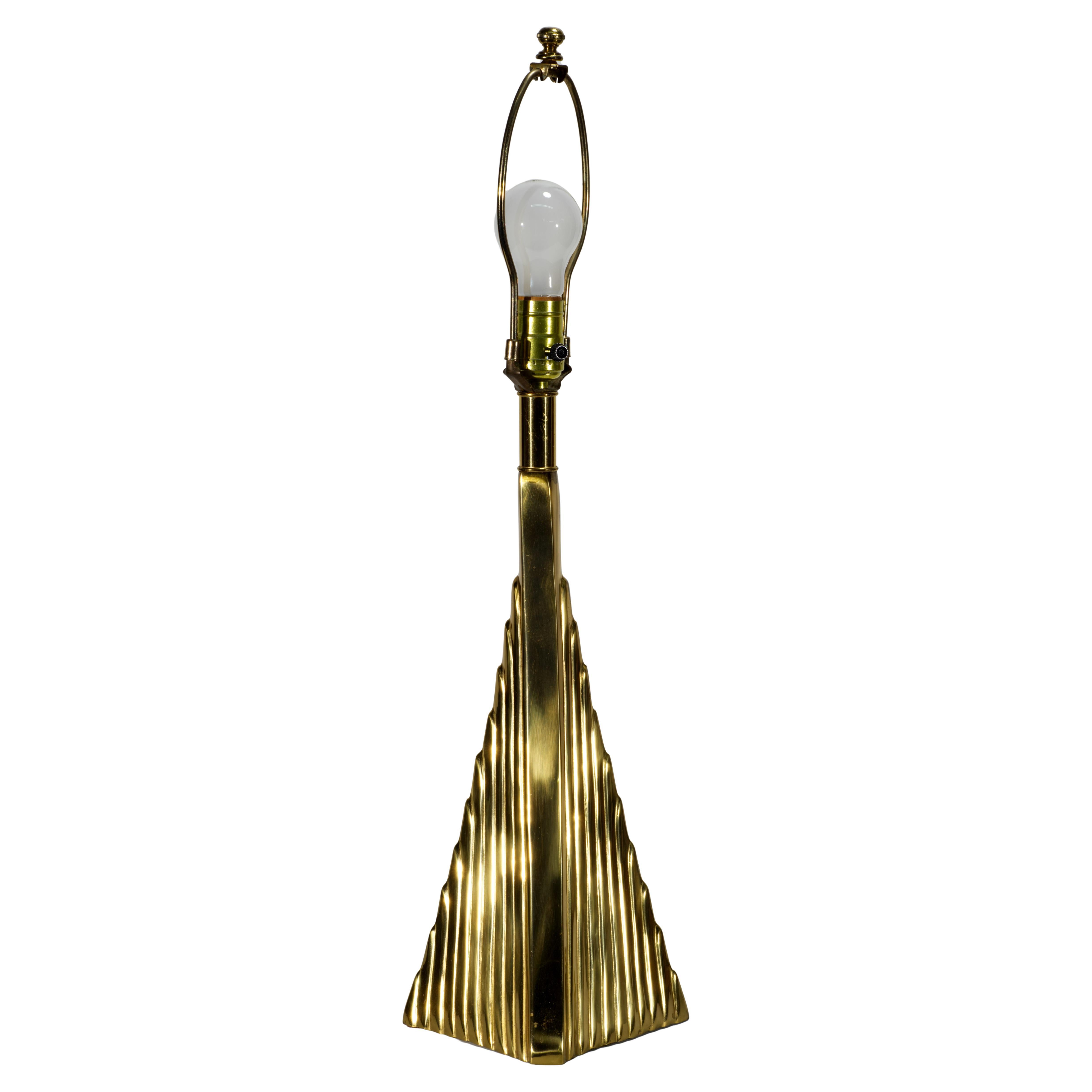 Streamline-Tischlampe im Art-déco-Stil mit Wolkenkratzer aus Messing, Vintage im Angebot