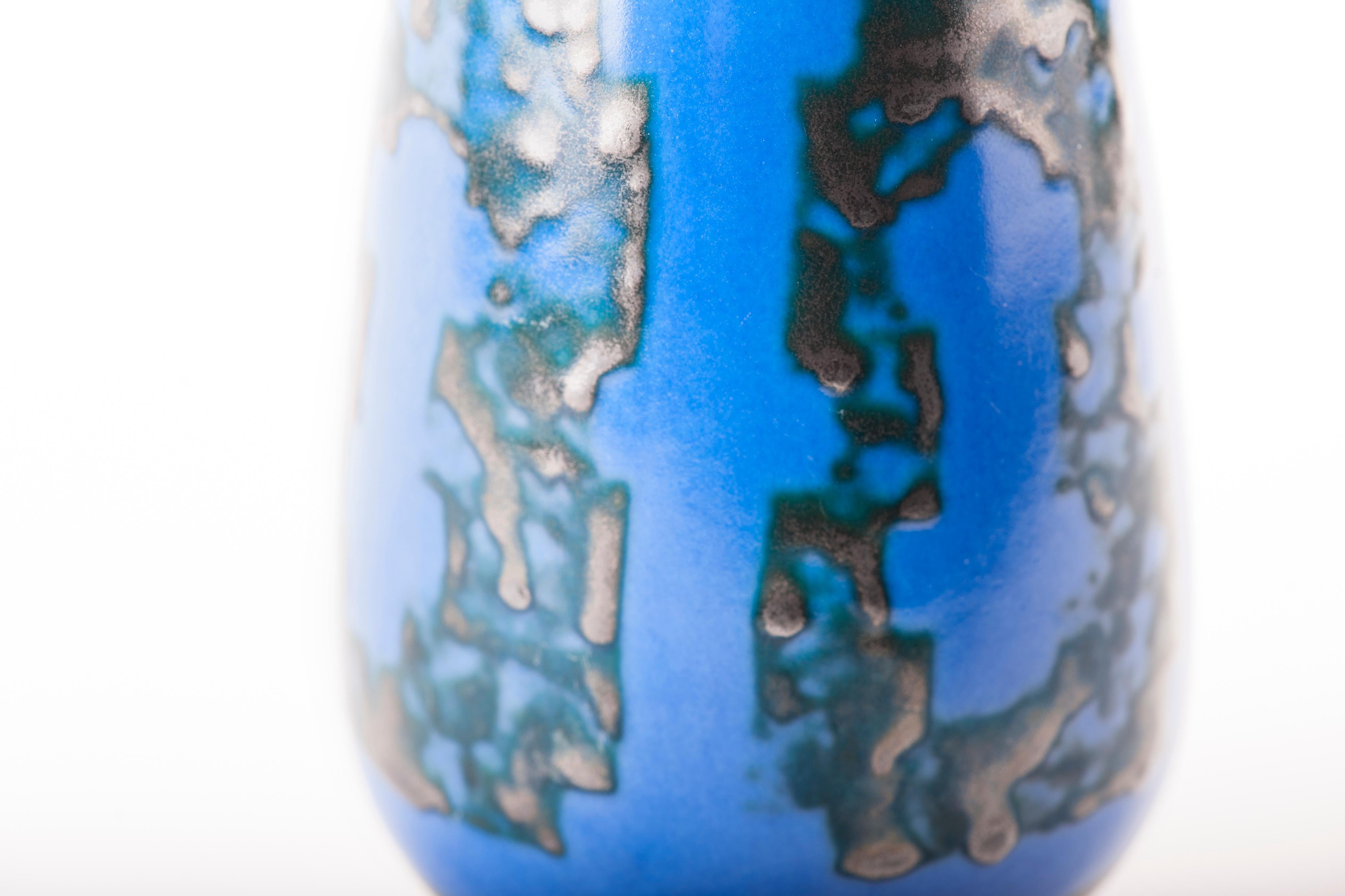 Vintage Strehla Blue Vase, Germany, Mid-20th Century In Good Condition In Roma, IT