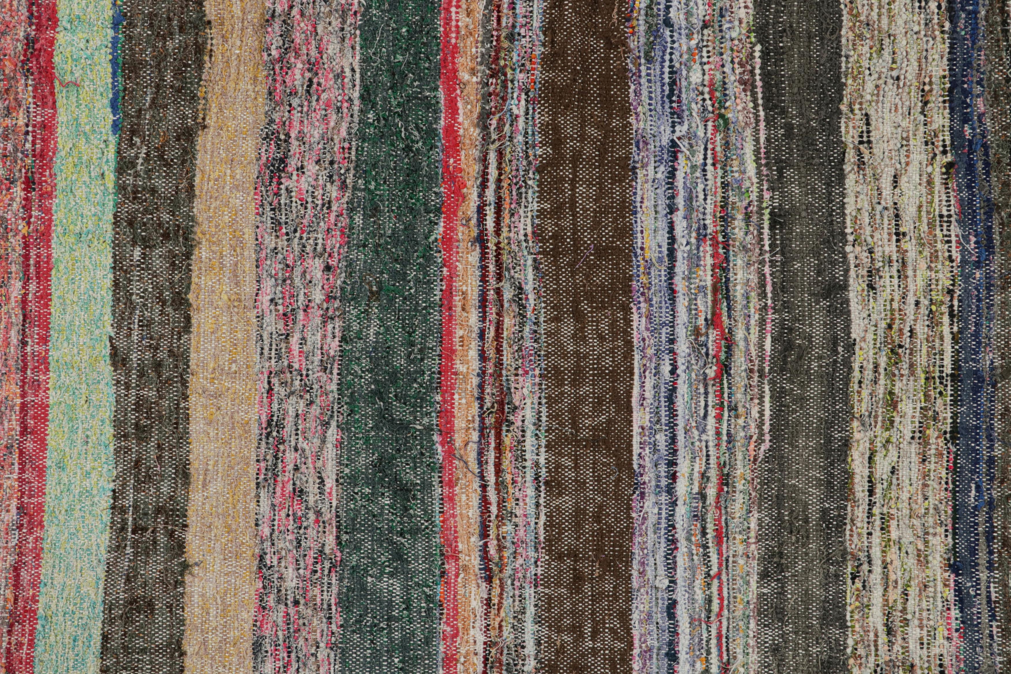 Vintage gestreifter beige-brauner und mehrfarbiger Woll-Kilim-Teppich von Rug & Kilim (Kelim) im Angebot