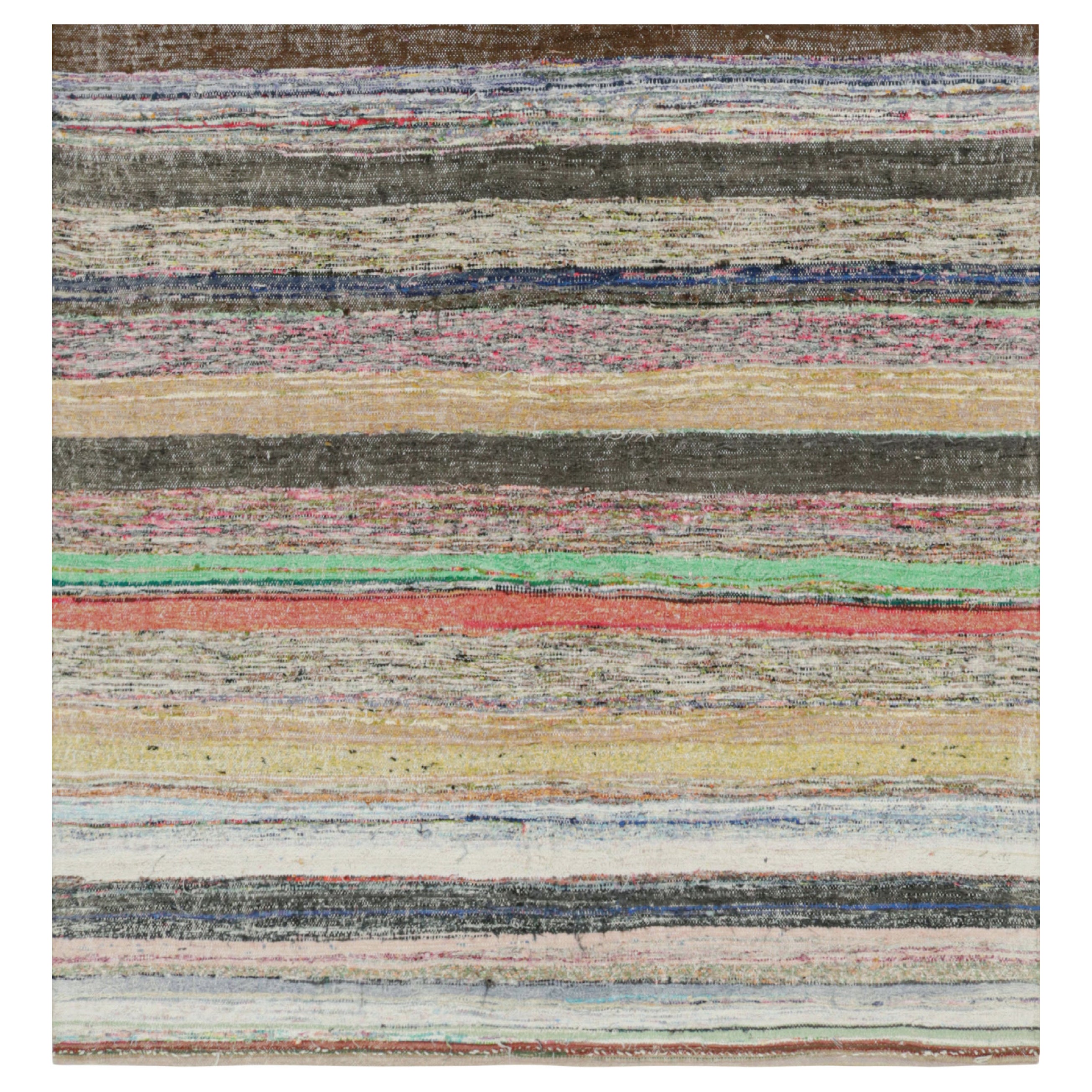 Vintage gestreifter beige-brauner und mehrfarbiger Woll-Kilim-Teppich von Rug & Kilim