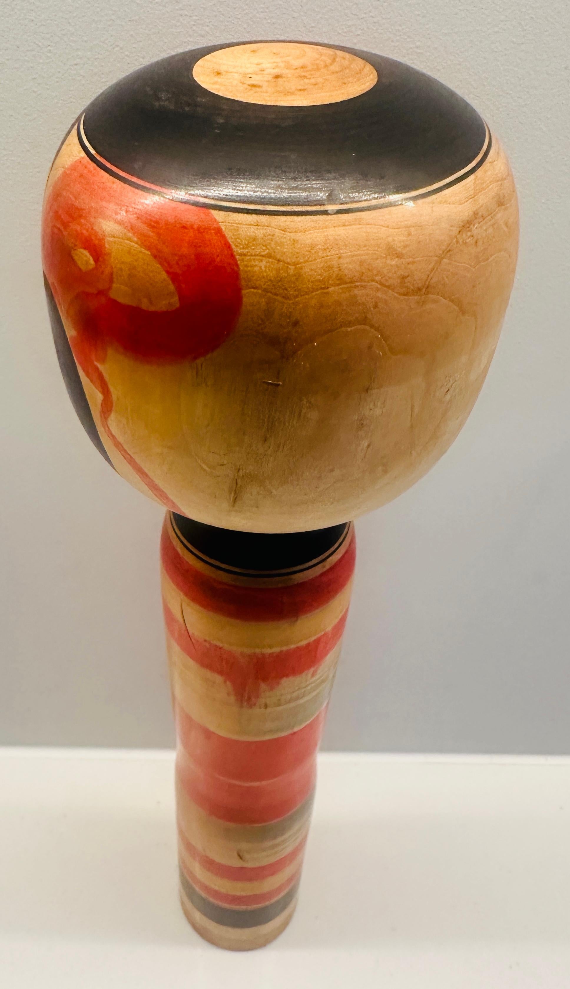 Vintage Striped Japanese Traditional Hand Painted Kokeshi Doll - Yajirou-Kei For Sale 3