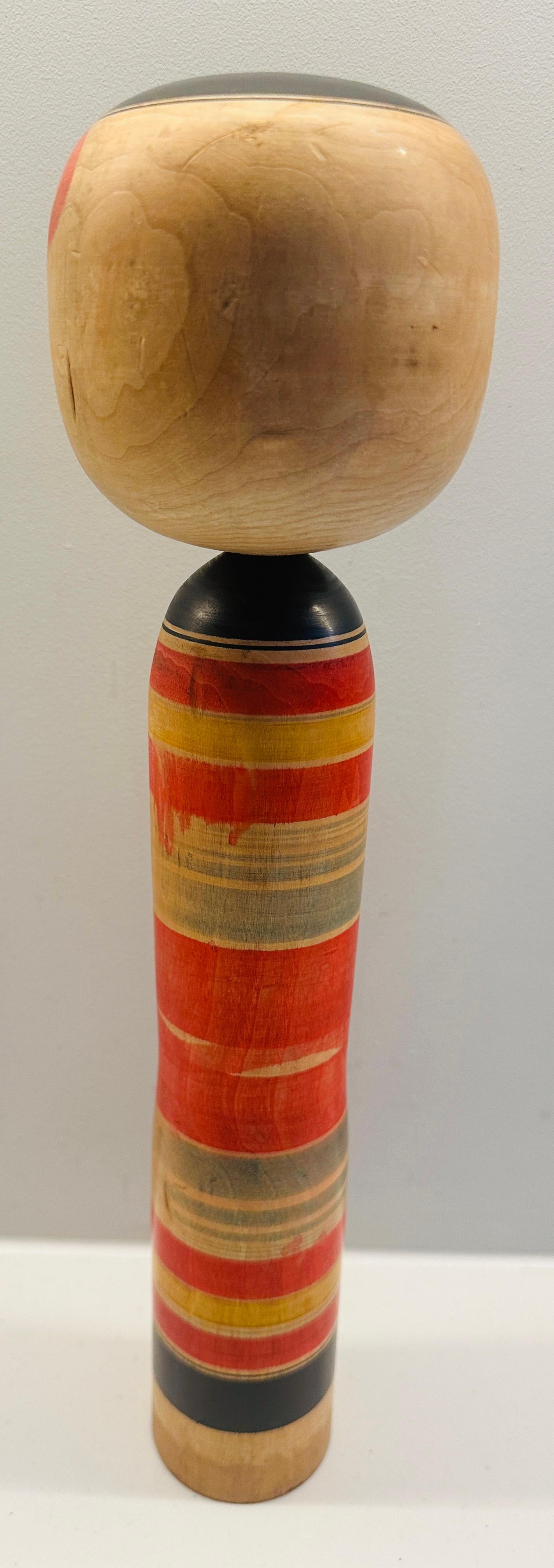Vintage Striped Japanese Traditional Hand Painted Kokeshi Doll - Yajirou-Kei For Sale 4