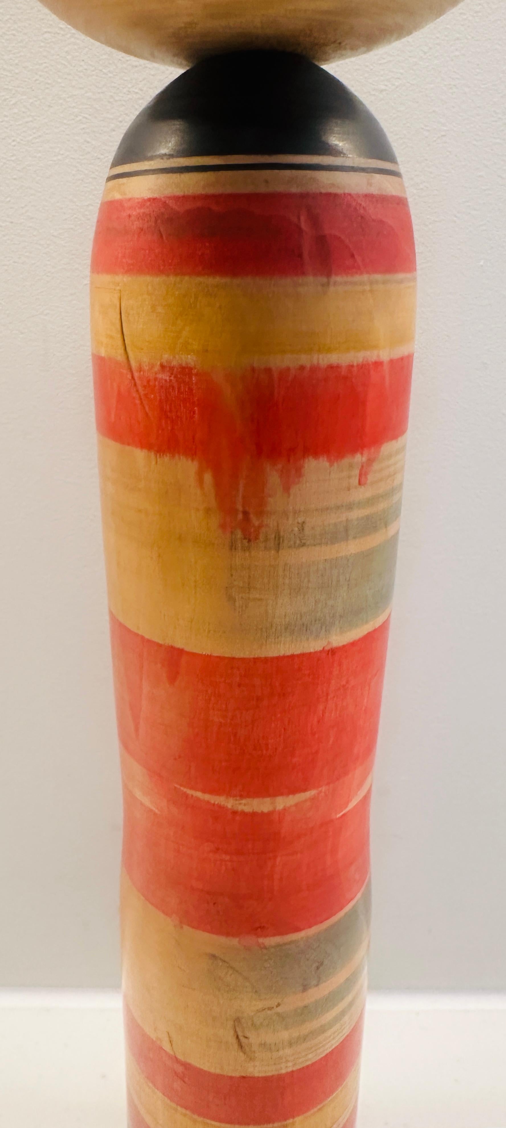 Vintage Striped Japanese Traditional Hand Painted Kokeshi Doll - Yajirou-Kei For Sale 2