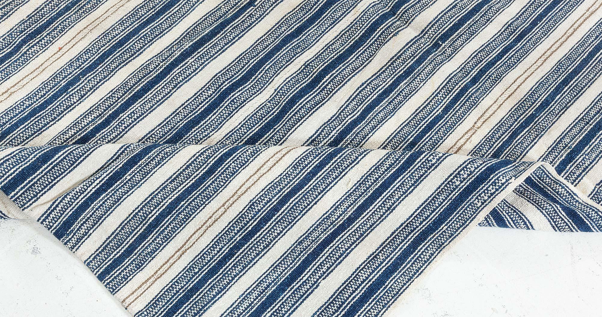 Vintage Striped Persian Kilim Rug Doris Leslie Blau Bon état - En vente à New York, NY