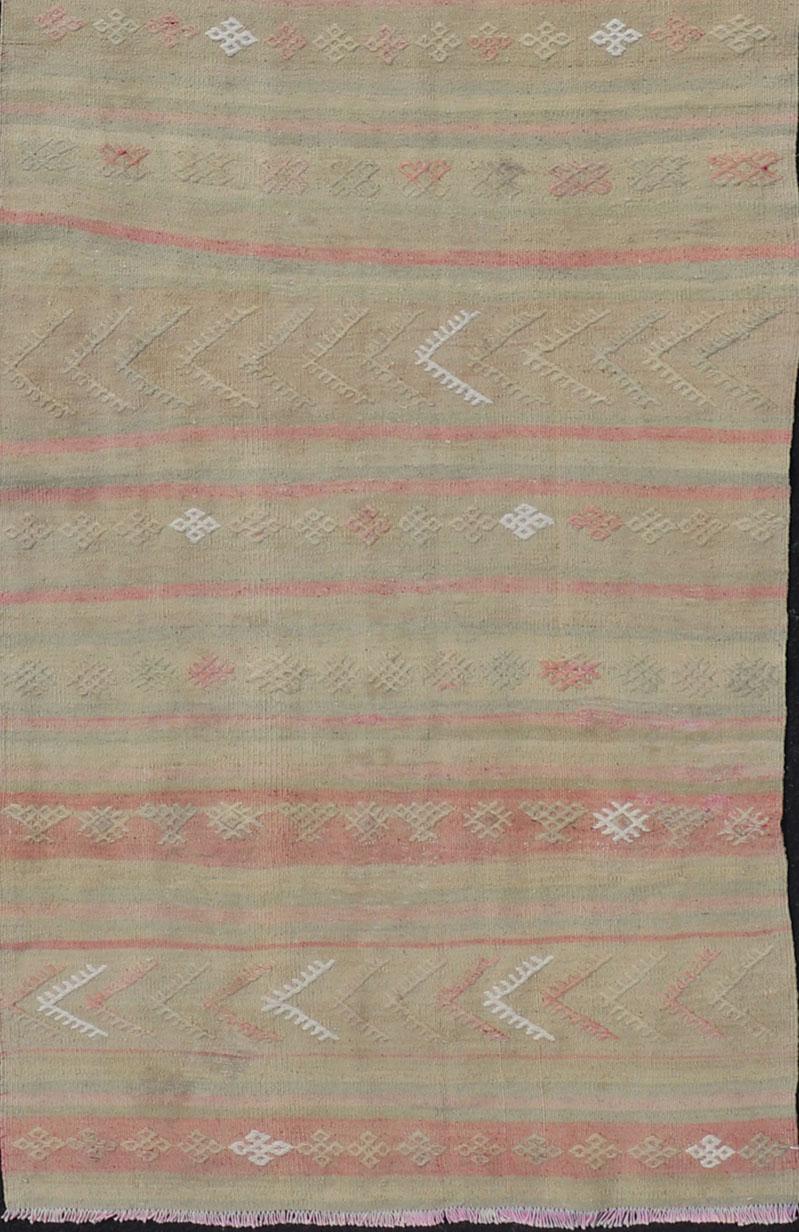 20th Century Vintage Striped Turkish Kilim Runner with Stripes in Tan, Ivory, & Light Coral For Sale